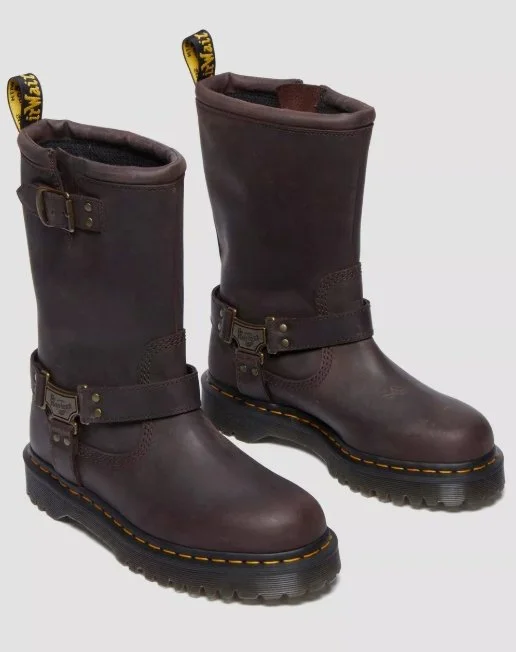 Screenshot_28-9-2025_225125_www.drmartens.com.jpeg