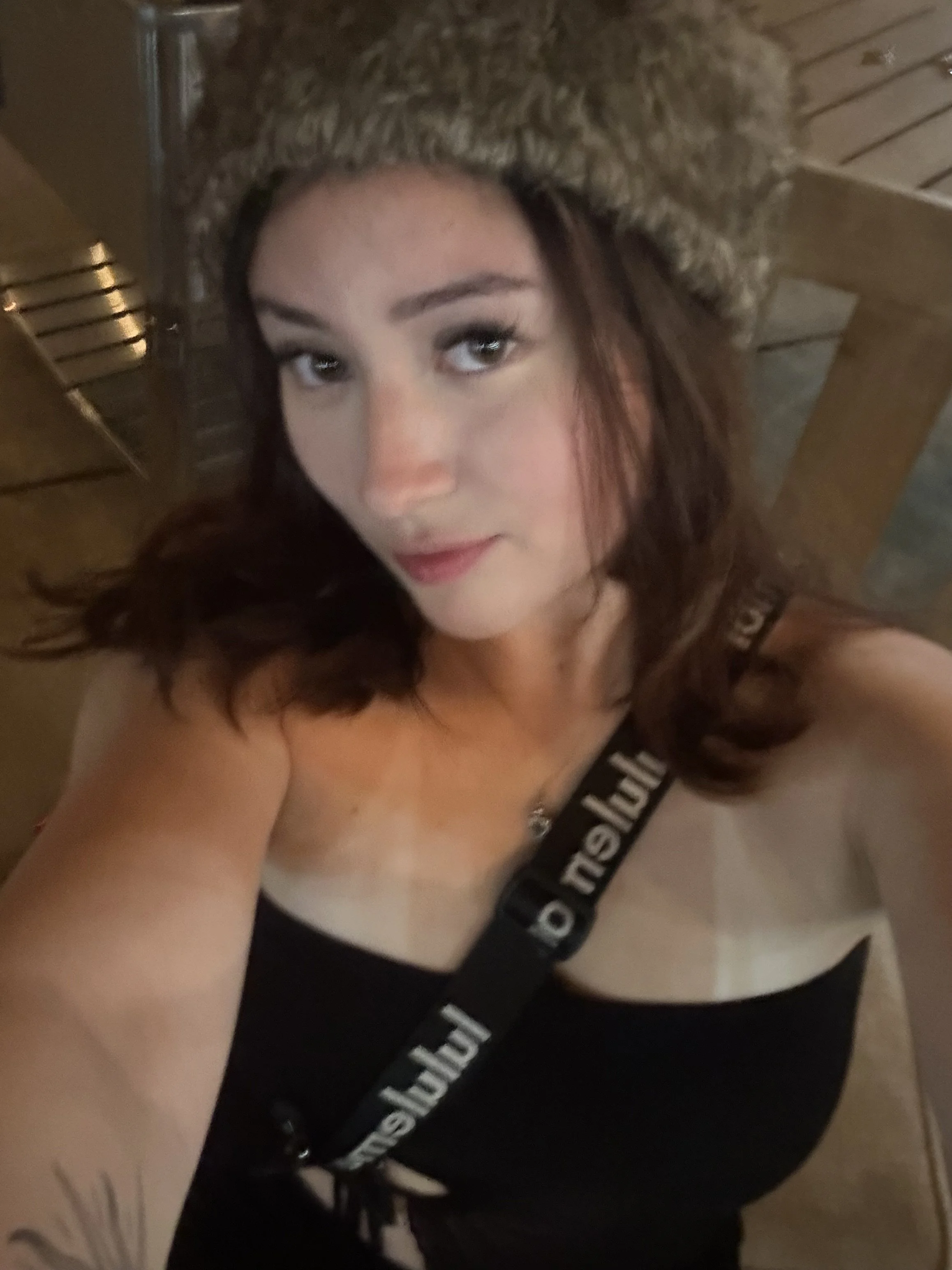 Living on the Edge: Embracing Youthful Hotness 