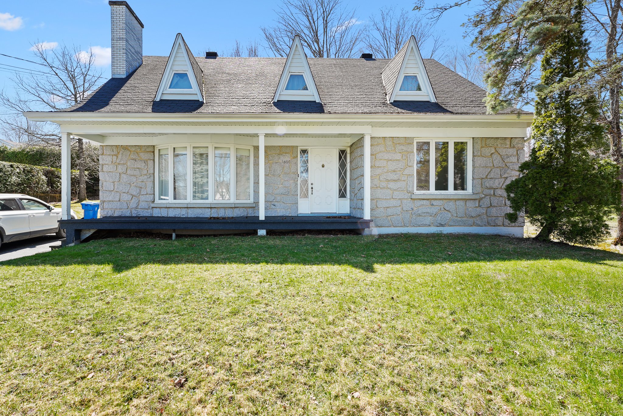 Gabrielle Begin Remax - 1650 10e ave Saint - Georges - Pour Web-2.jpg