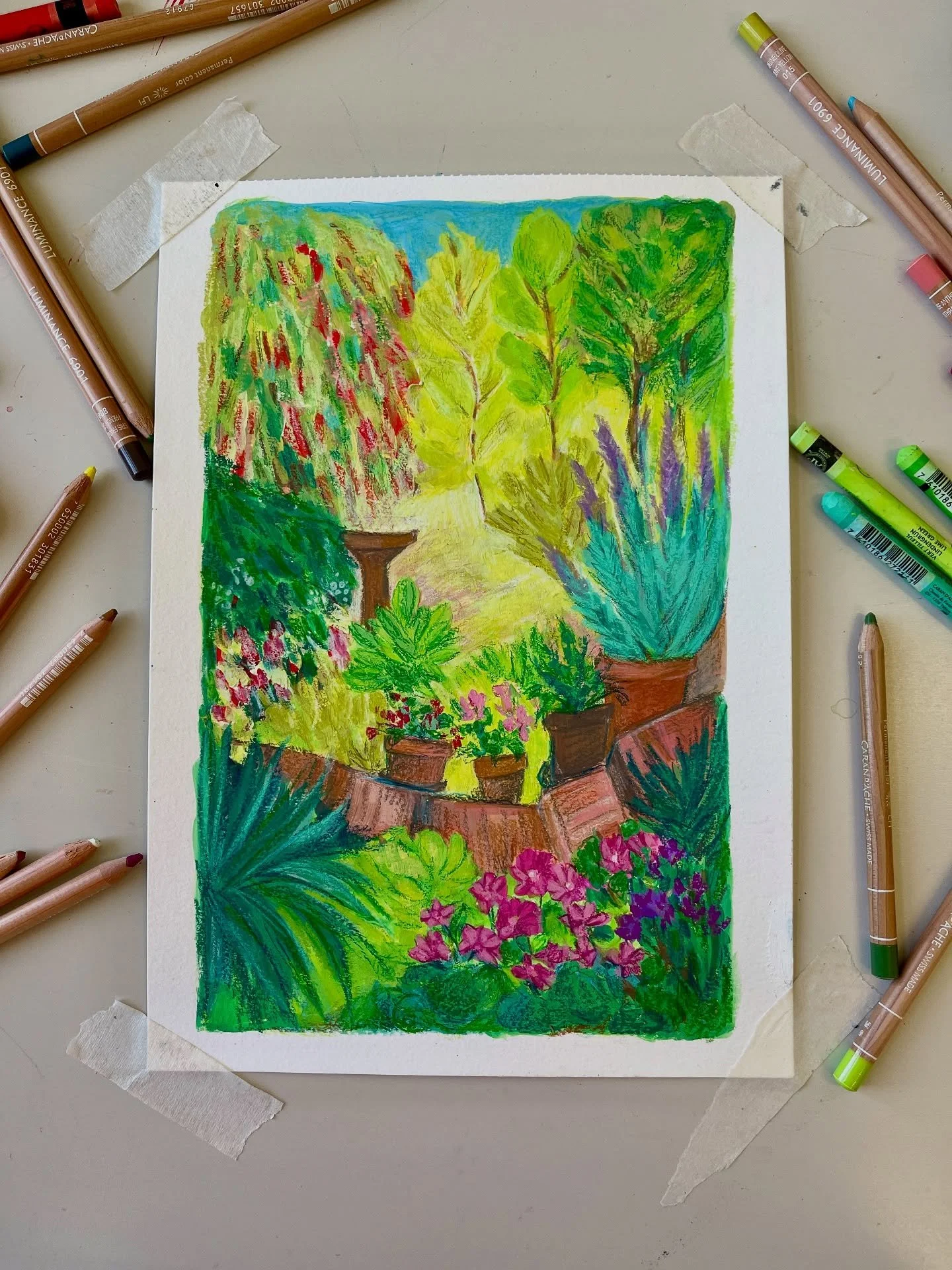 Moved some of these garden elements around! And really enjoyed how this little drawing came out. 

Gouache under painting, with @carandache Luminance pencils and Neocolour 2 crayons.

Inspired to start the next one!

#mixedmediadrawing #mixedmediaart