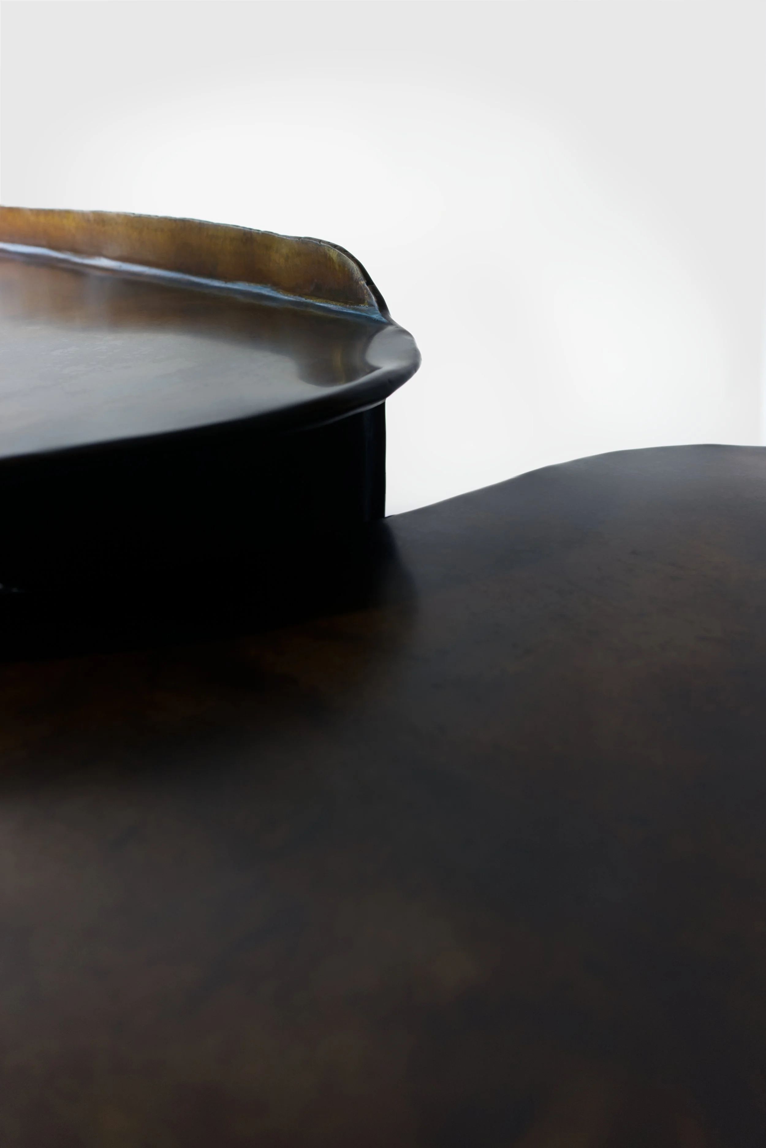 coffeetable brass calle christian fregnan