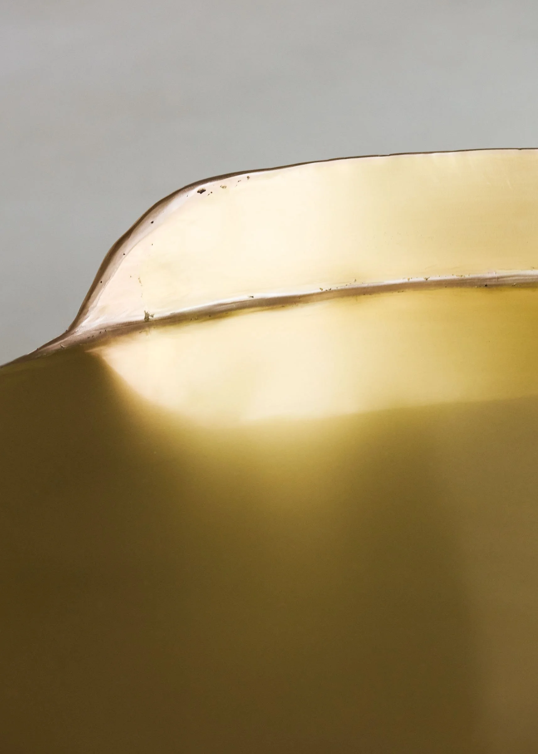 Satin polished brass coffee table and stool - Calle collection Christian Fregnan
