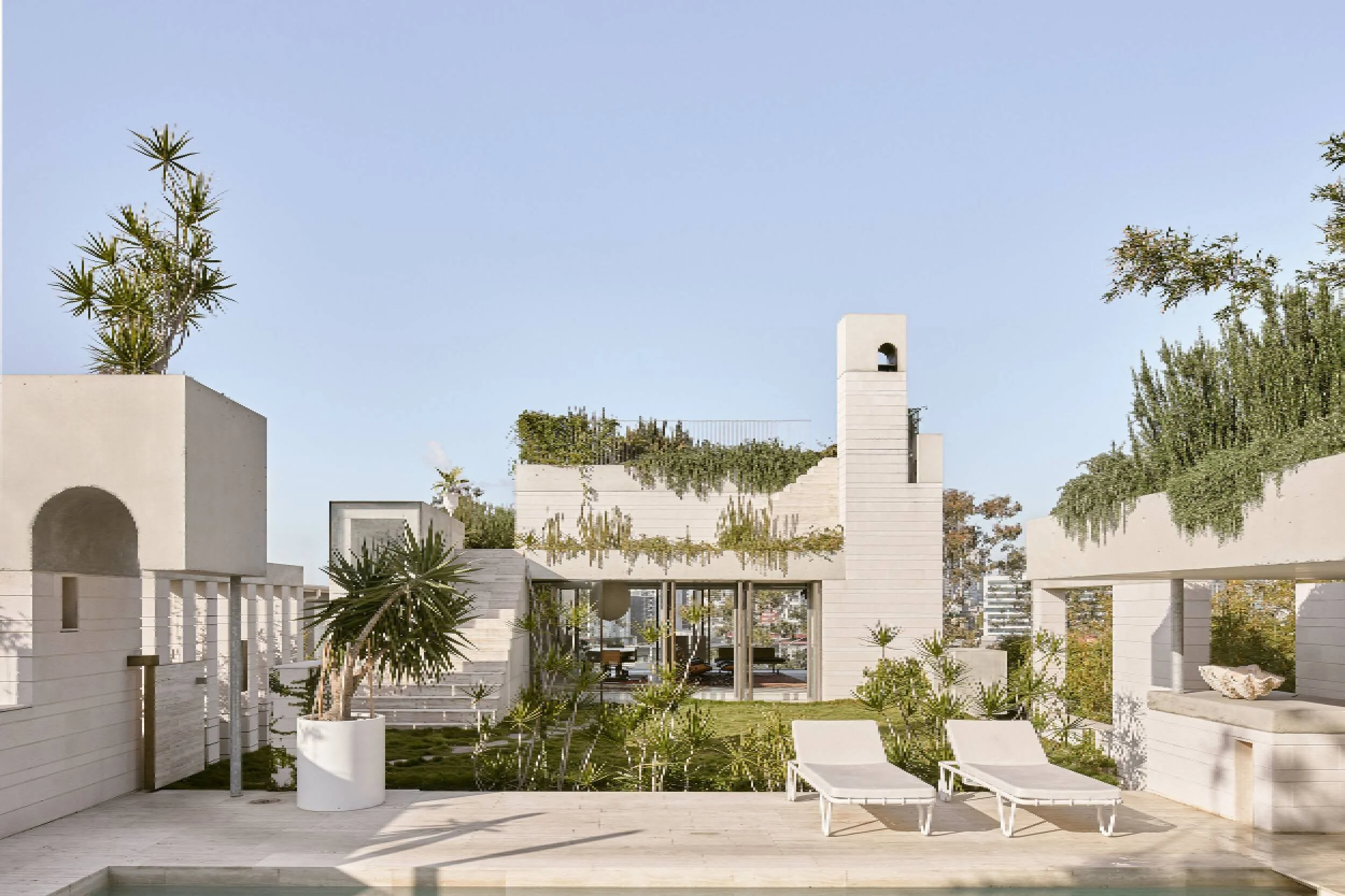 StudioBlackardt-Enixr-Etna-15 Laurence Burgoyne (3).jpg