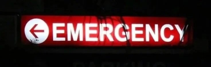 Emergency-style SOS sign representing urgent leadership support through a focused power hour session
