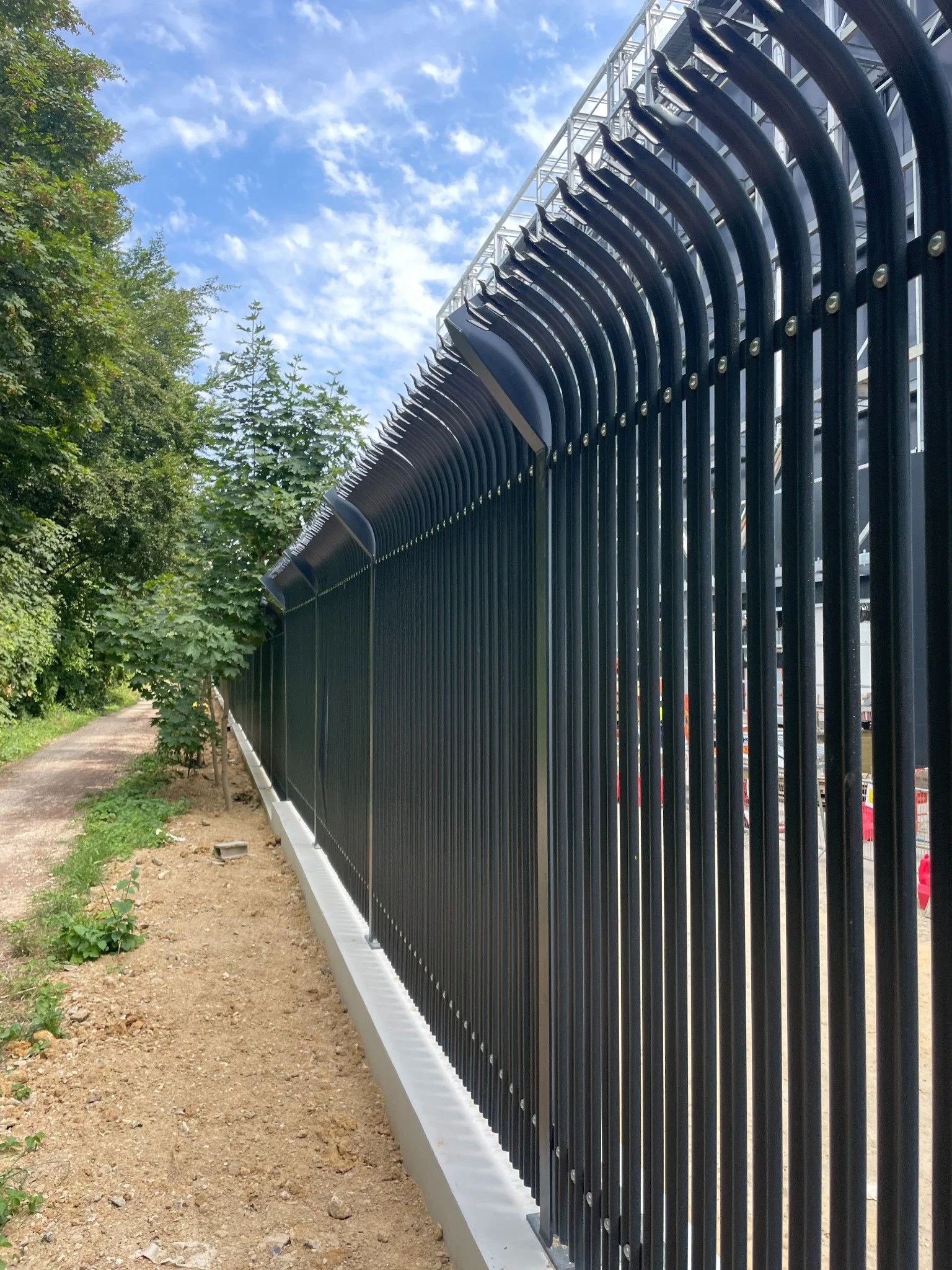 Clôture haute sécurité Barkers StrongGuard SL2 du data center Equinix à Meudon
