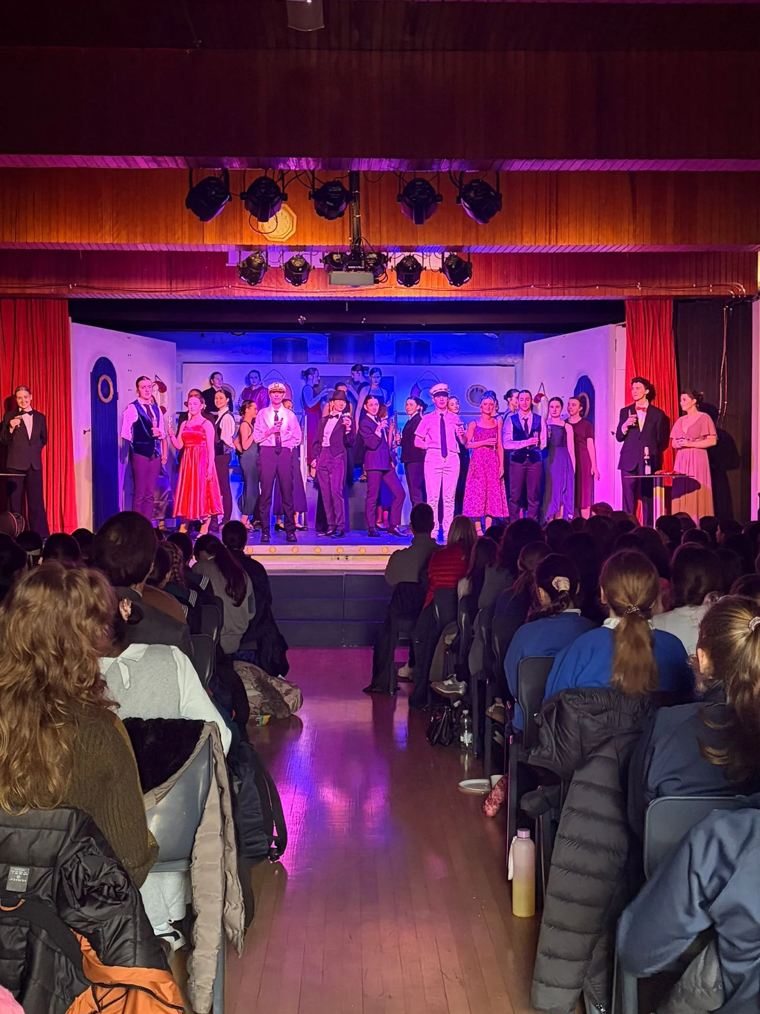 ‘Anything Goes’ Matinee Performance 🎭 