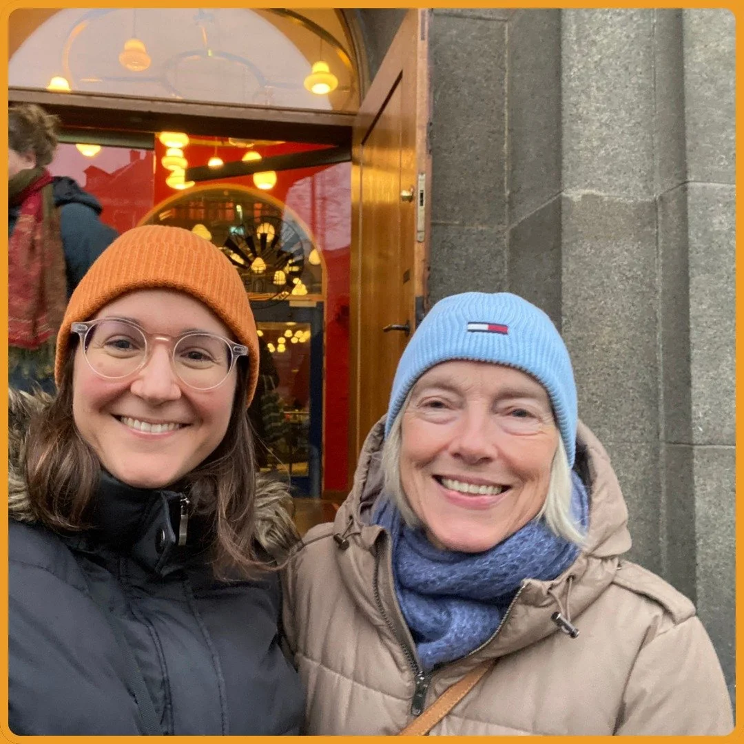 Anna er fra Ungarn og har boet i Danmark i mange &aring;r, men savnede en mulighed for at bruge sit danske sprog i hverdagen. Gennem Sammen p&aring; Tv&aelig;rs blev hun matchet med Kirsten p&aring; 69, som har arbejdet som sosu-assistent i psykiatri