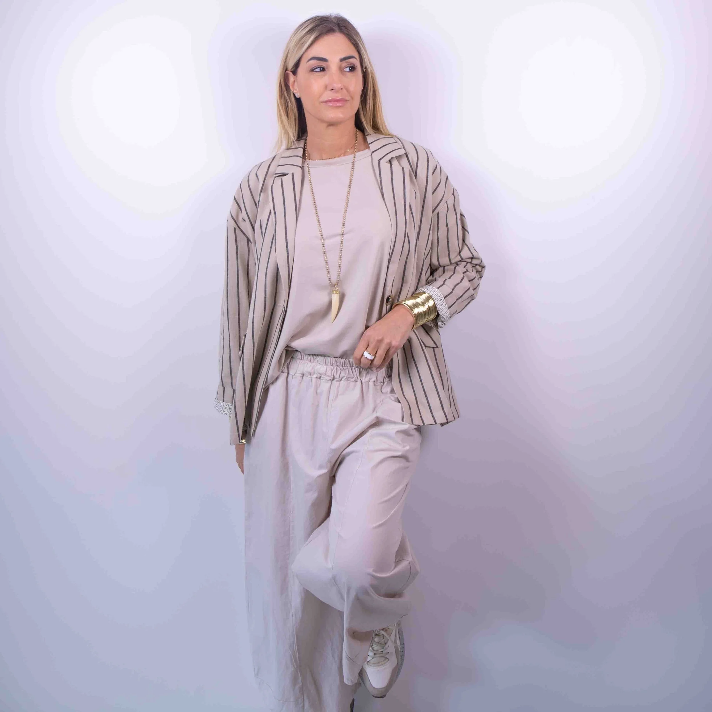 Pantalone Baggy ampio con vita elastica | Sabbia -10%