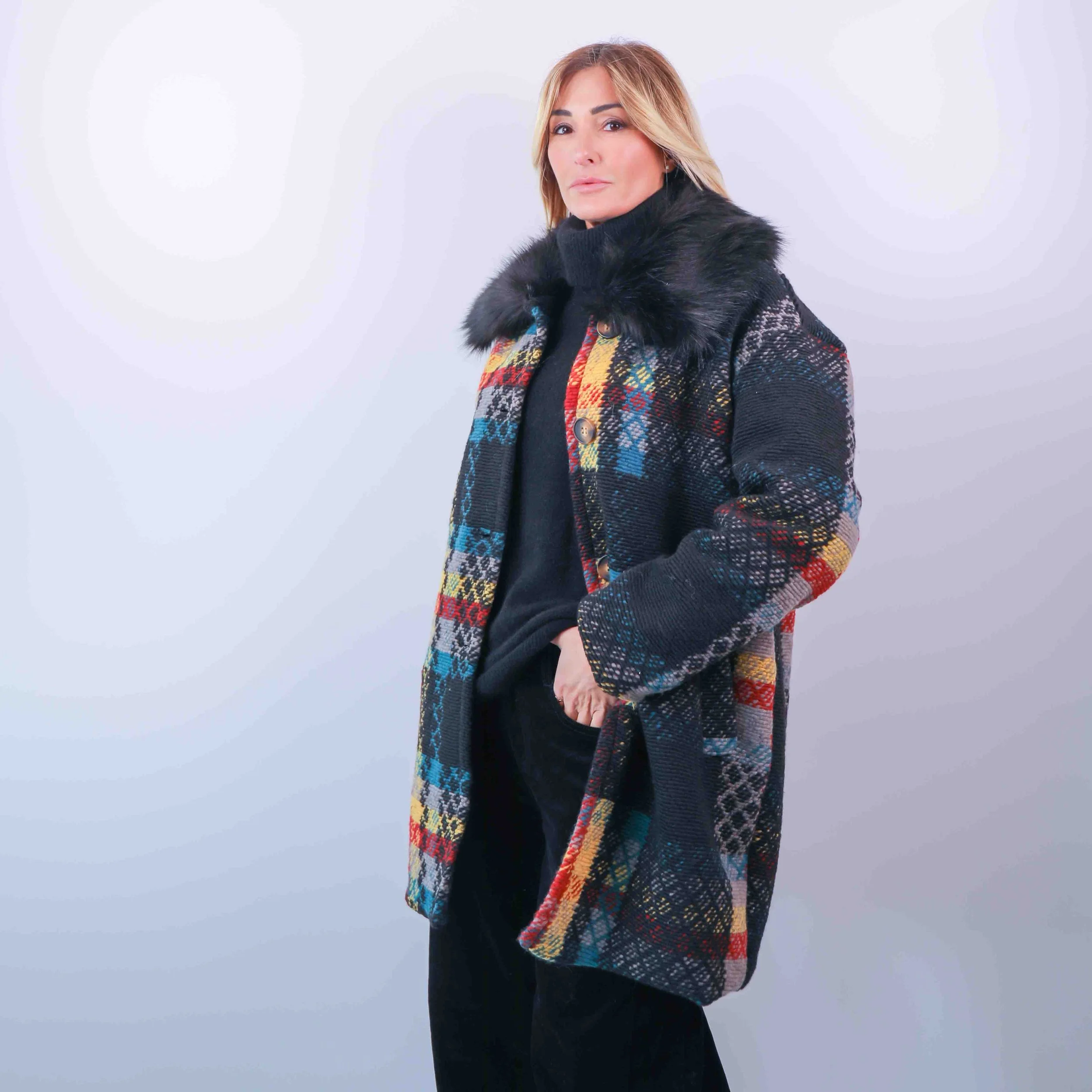 Cappotto Over Plaid Multicolor con Collo in Eco-Pelliccia