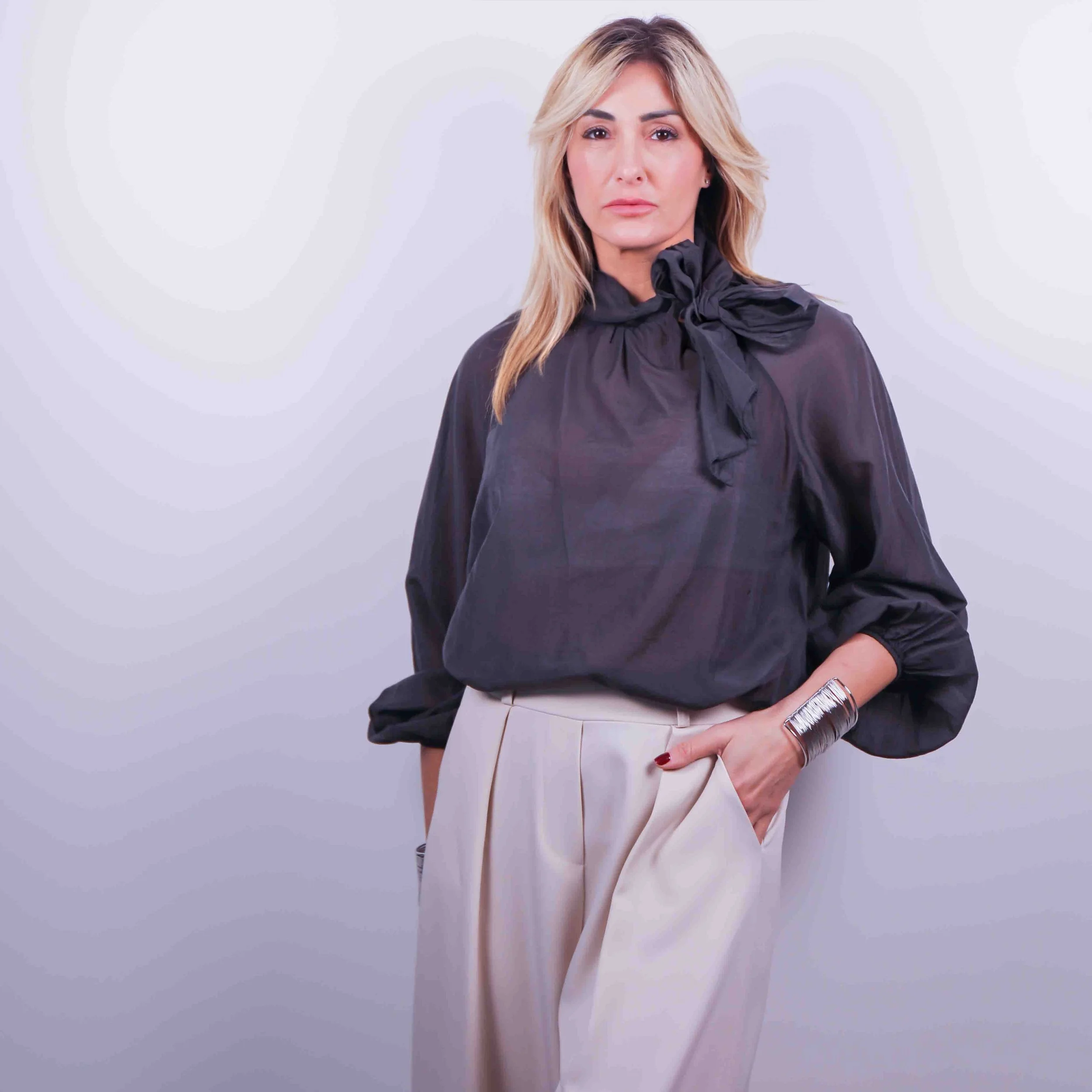 Blusa Sofy con fiocco | Piombo