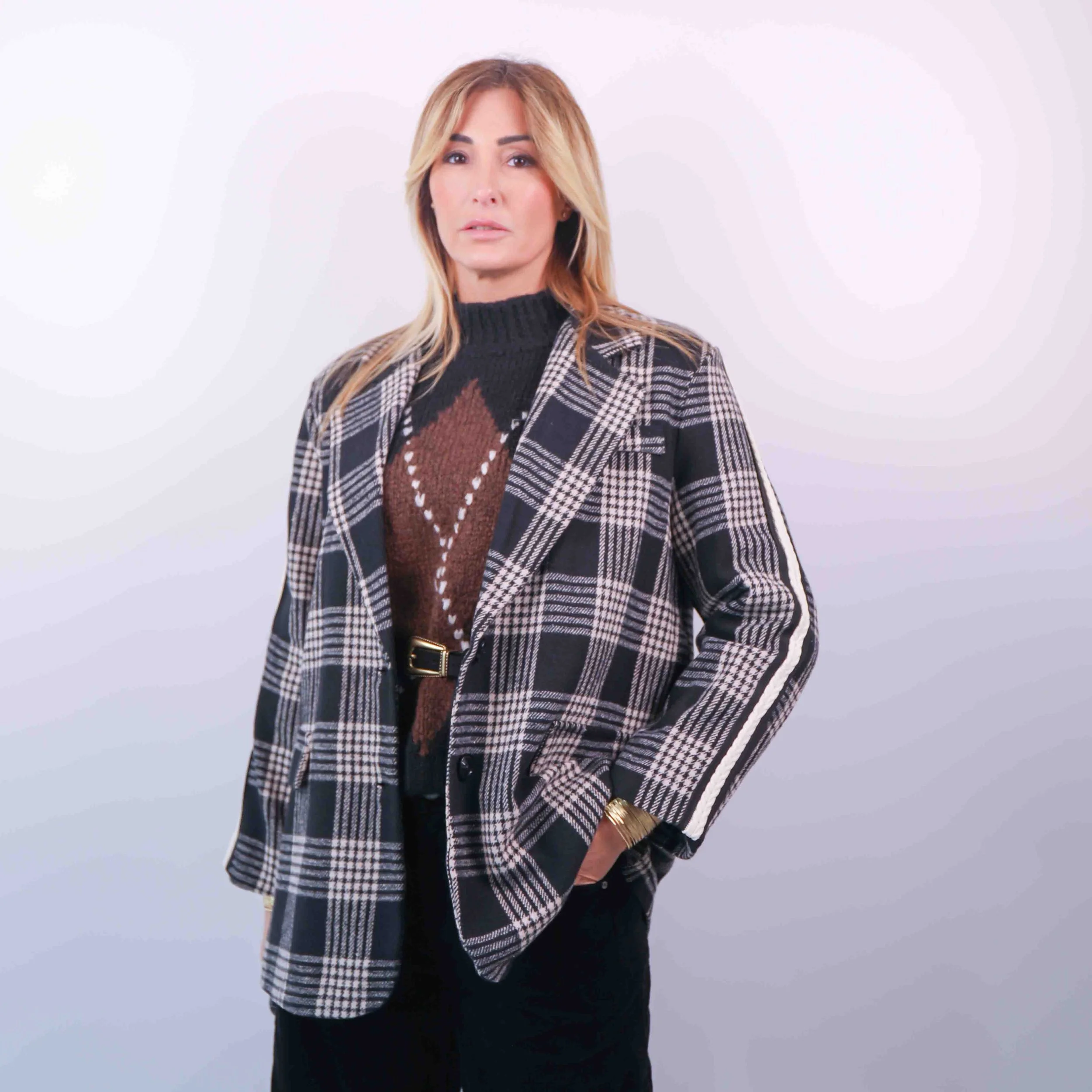 Blazer Scozzese Oversize con Banda Laterale Sporty-Chic | Nero