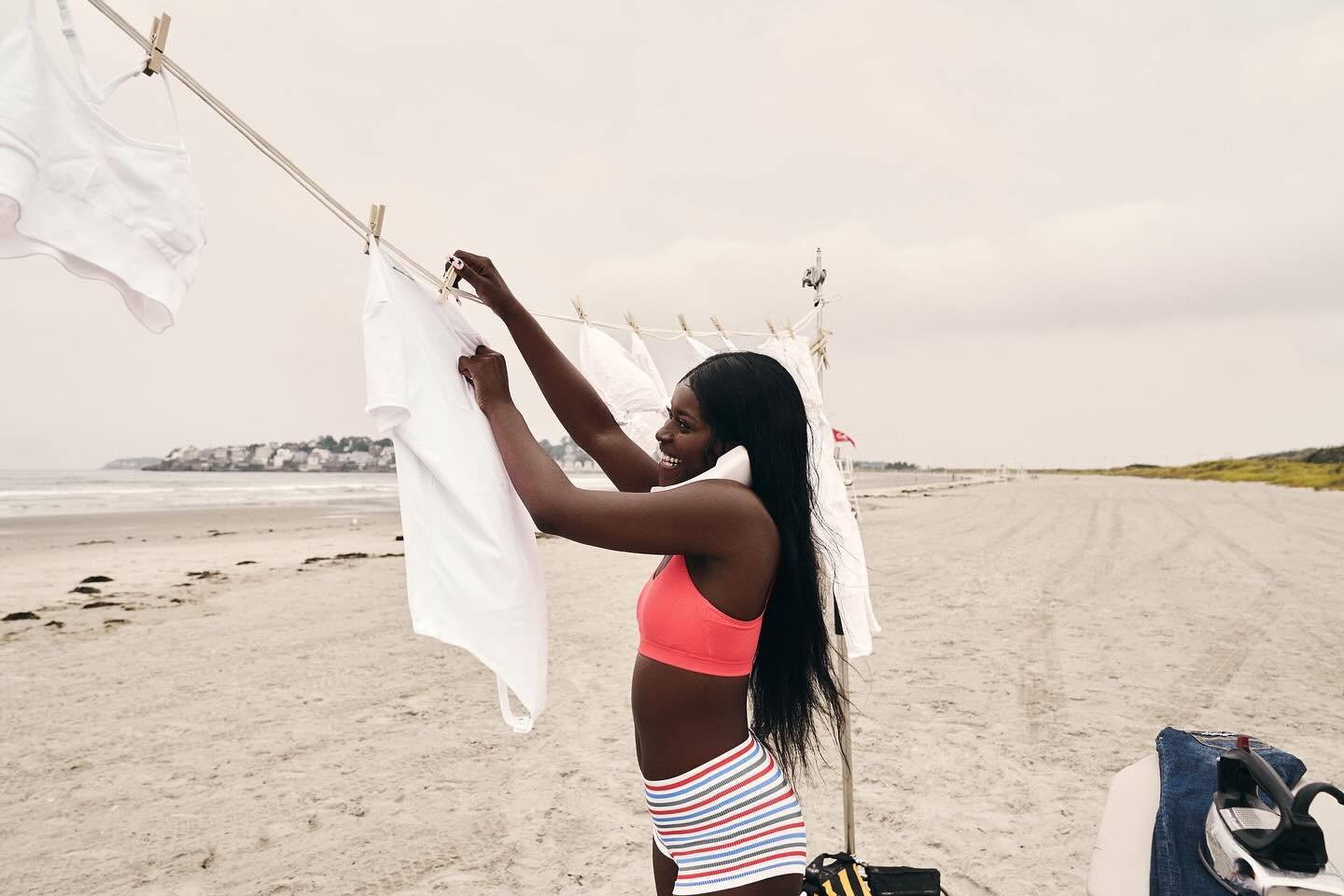 CHI SEES 
  #projectsol

This inaugural project was inspired by an urge to create something beautiful and bold. 

Location: Nahant Beach 
Babe in frame: @officialchisees 

Models
@danishangout
@miss.aurorarose 
@livemerald
@_shawnarose_
@chiseesoffic