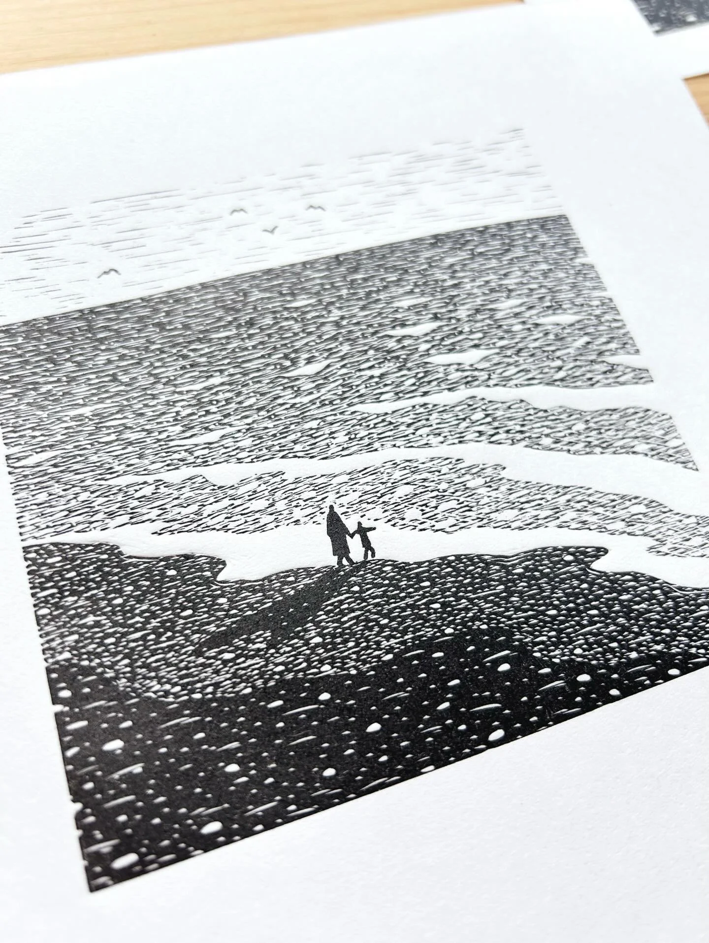 Some shots of my new wood engraving print. I&rsquo;m using a lovely white Japanese paper from @awagami_factory . Usually I print on off white paper but I&rsquo;m enjoying the contrast that this is giving between the white of the paper and the dark bl