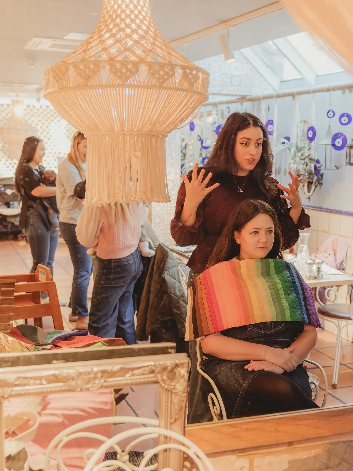 Recap of the @themumclubwandsworth event 🥰. 

It was so amazing to meet all the amazing mums out there! Being a mum means running around to care for your little one- but if you can do one thing a day that brings you joy, or makes you feel good- it m