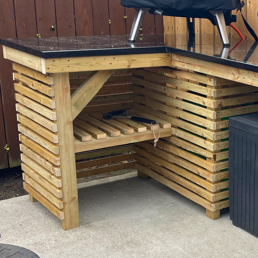 Bespoke Outdoor Kitchen 