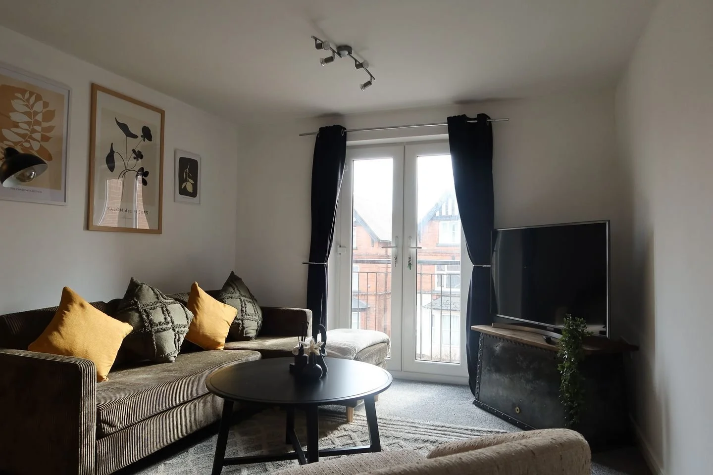 Think CGD Group is just about making restaurants look pretty? Think again!

Behind the scenes, we&rsquo;ve been growing our Airbnb &amp; short-term rental management services, and this gorgeous Derby city centre apartment is the latest addition to ou