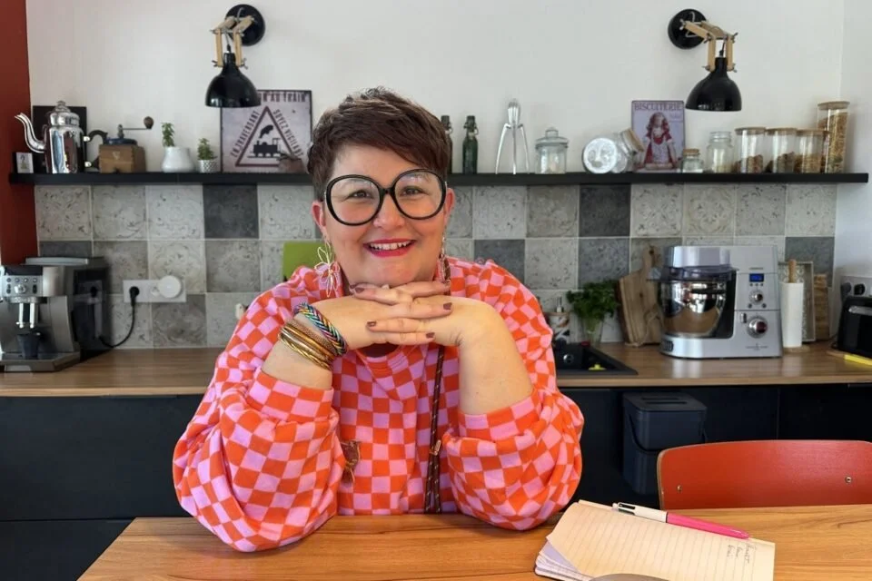 Transformer son intérieur pour se sentir mieux : le pari déco-thérapie de Linda