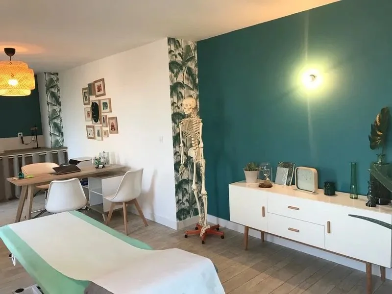 Cabinet Jessica.jpeg