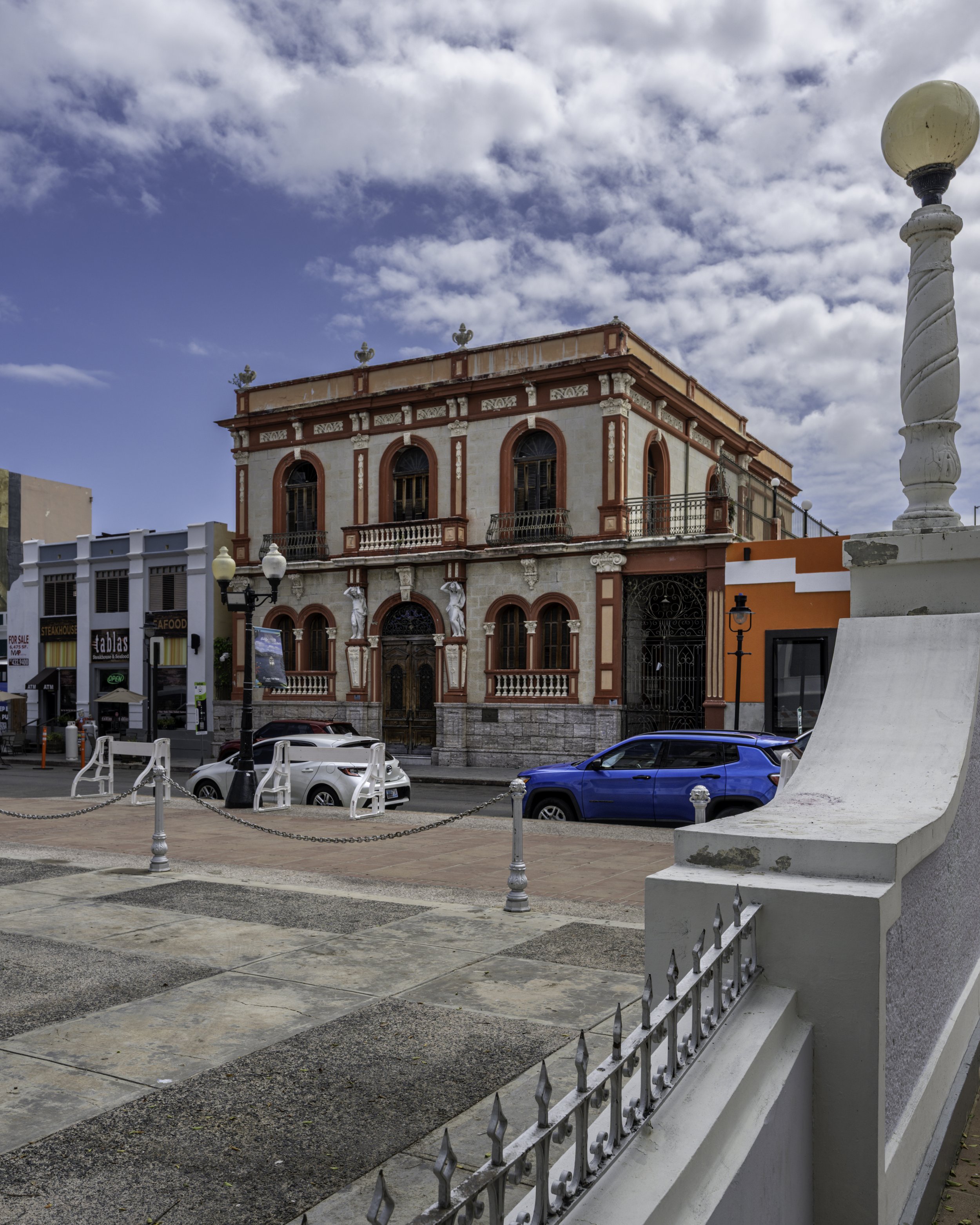 Casa Armstrong-Poventud/Casa de las Cariatidas, 1899 design by Manuel V. Domenech