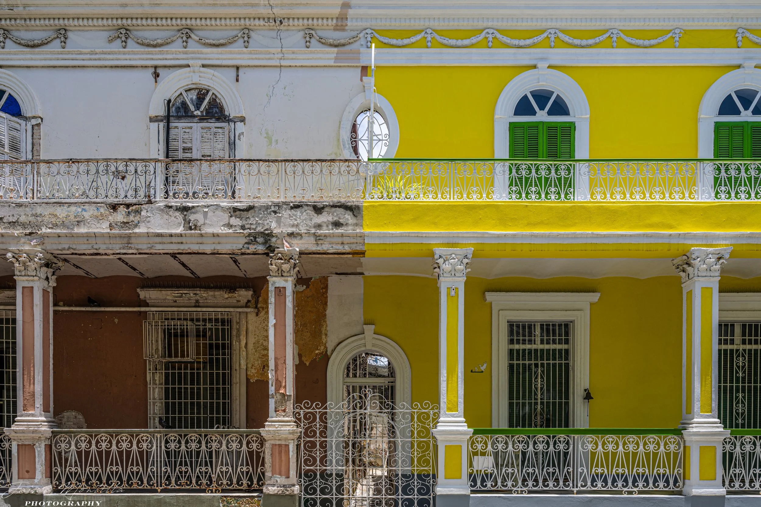 Casas Gemelas/"Twin Houses" - Ponce, detail.