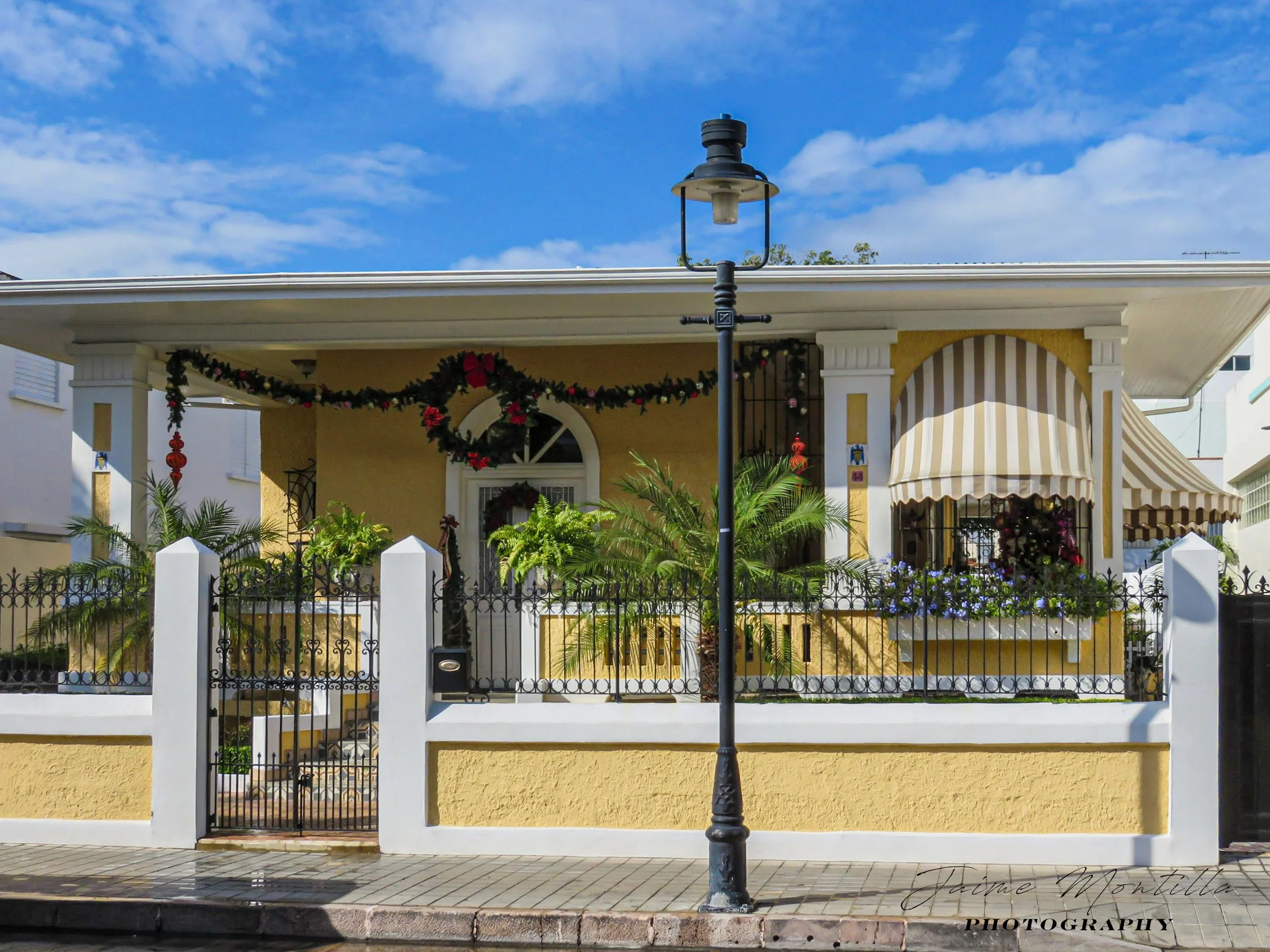 Spanish immigrant Pedro Juan Bonnin Valls and wife Luisa Paula Schuck Grau residence, Castillo St. Ponce - date unknown