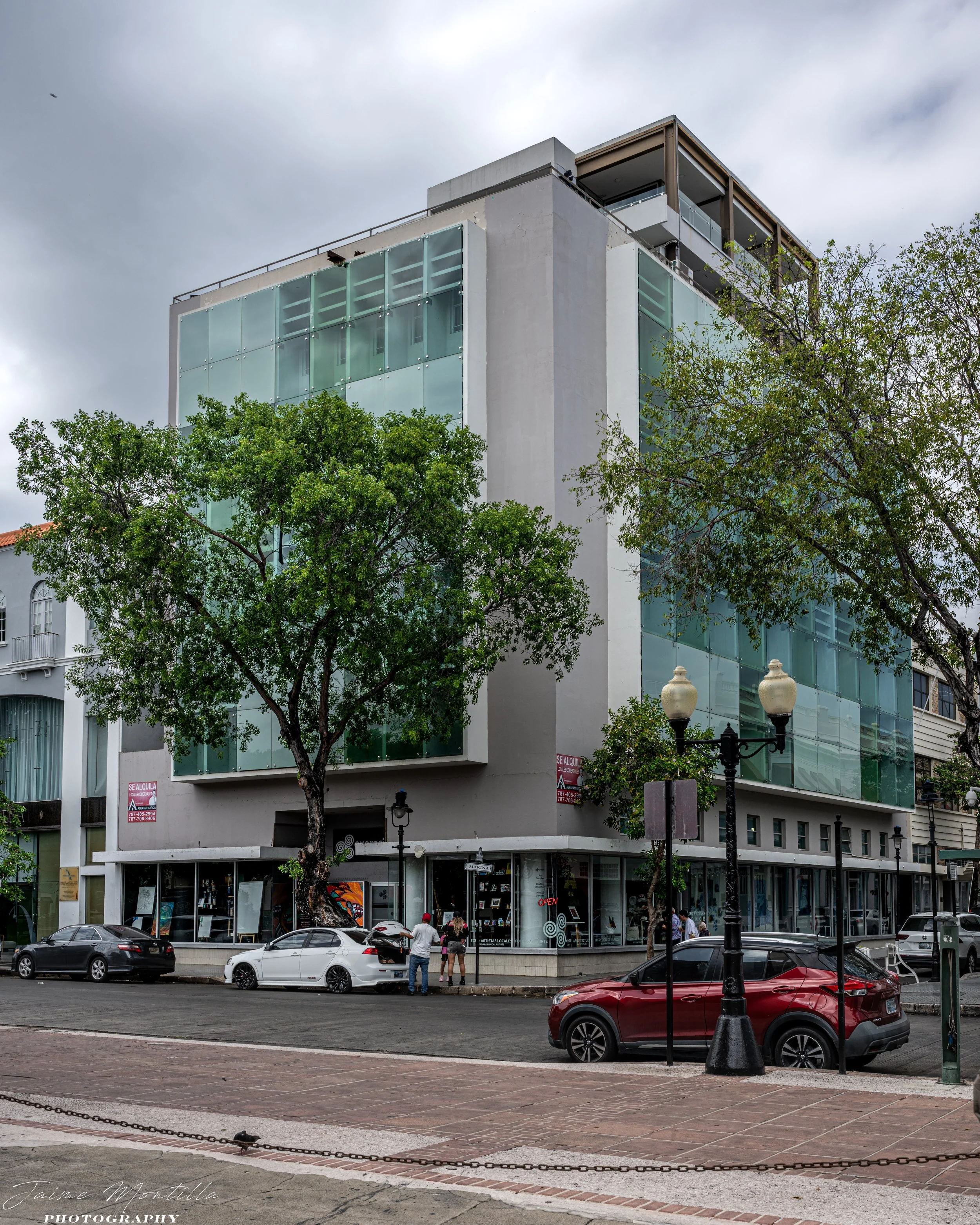 Edificio Gonzalez & Cia. - Ponce, 1965 design in tropical modernism style used by the architect towards the end of his career.  It underwent a major preservation and adaptive reuse rehabilitation in 1981 when acquired by the municipal government and 