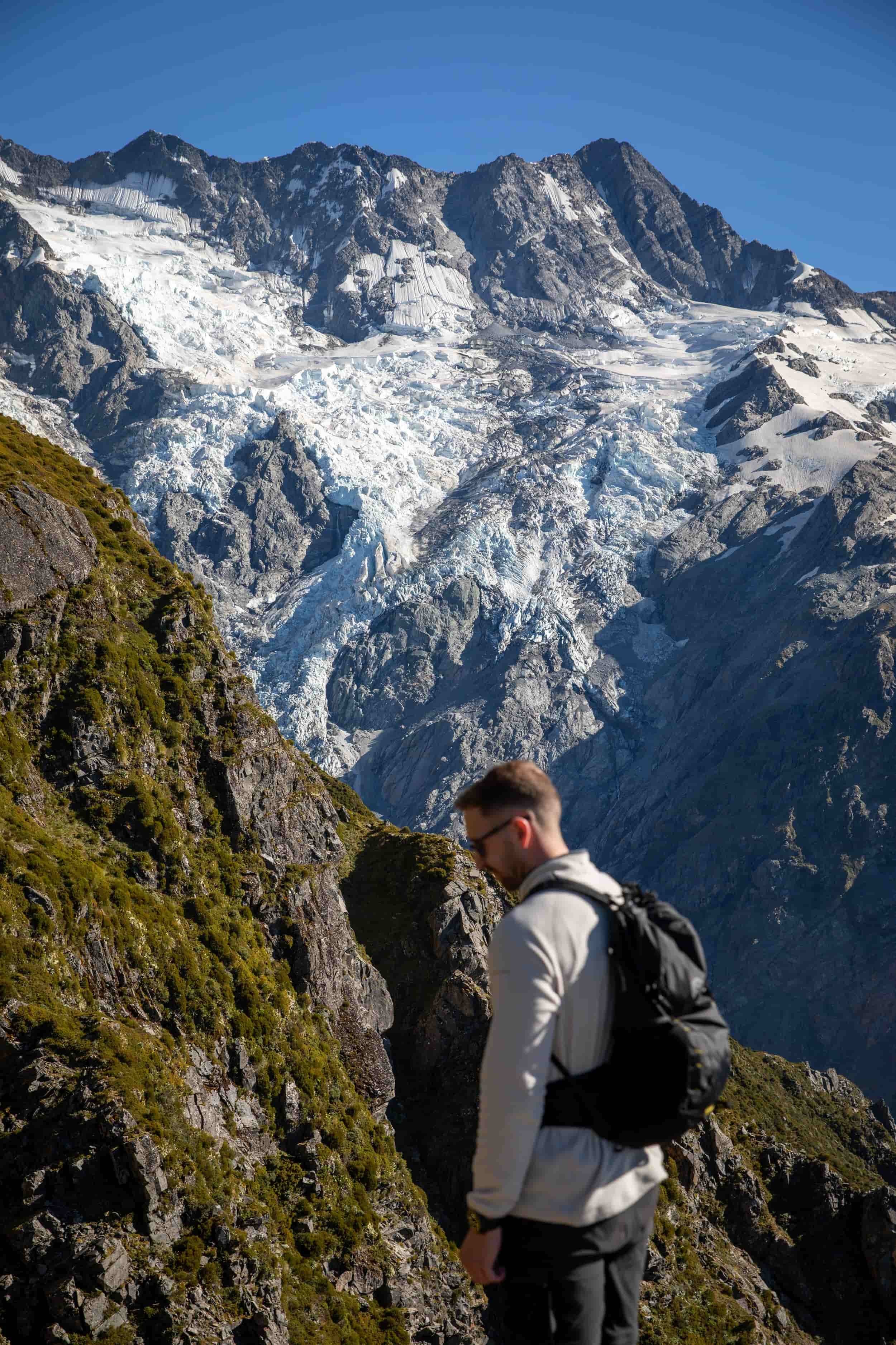 mueller hut new zealand hiking