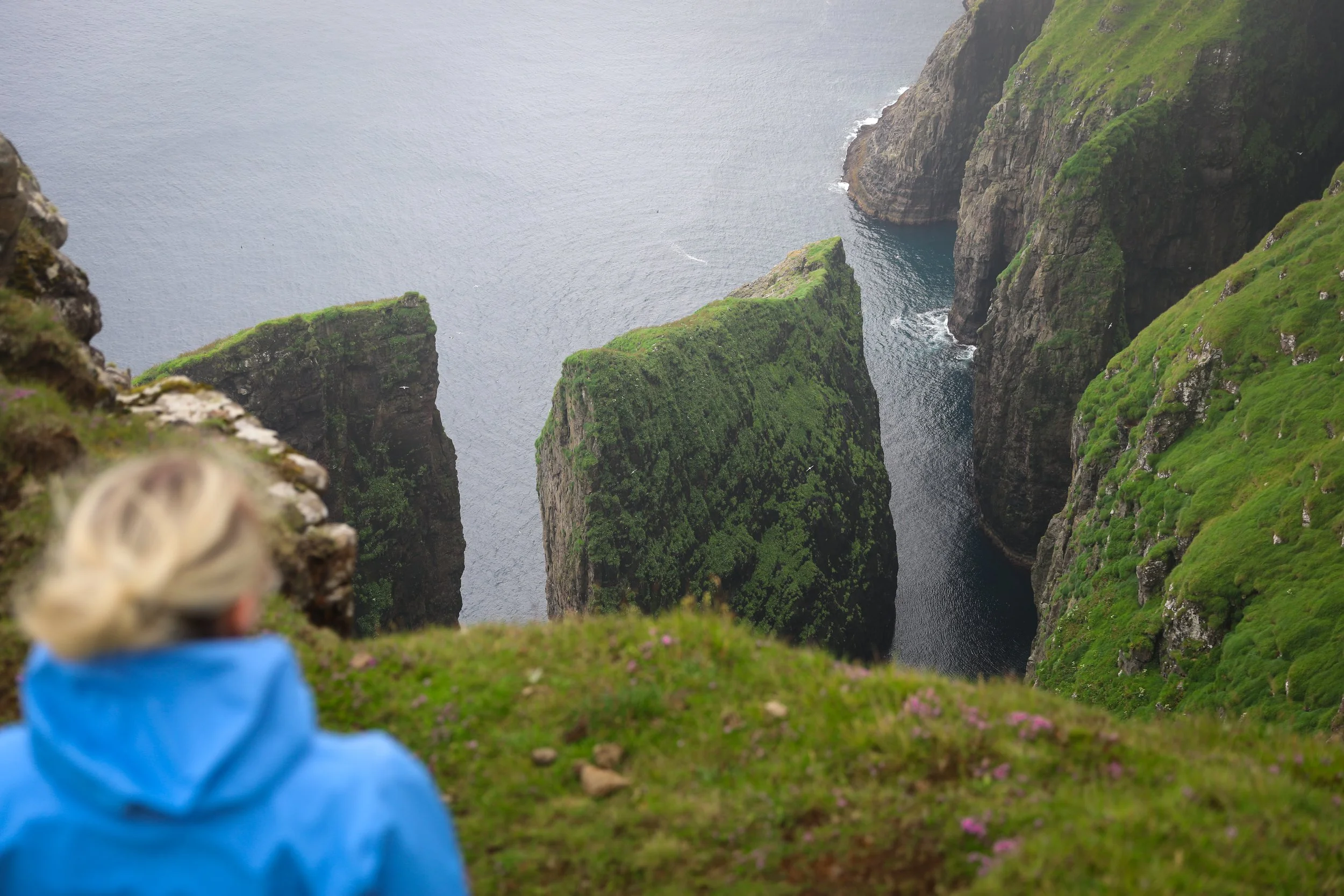 Dunnesdrangar sea stacks