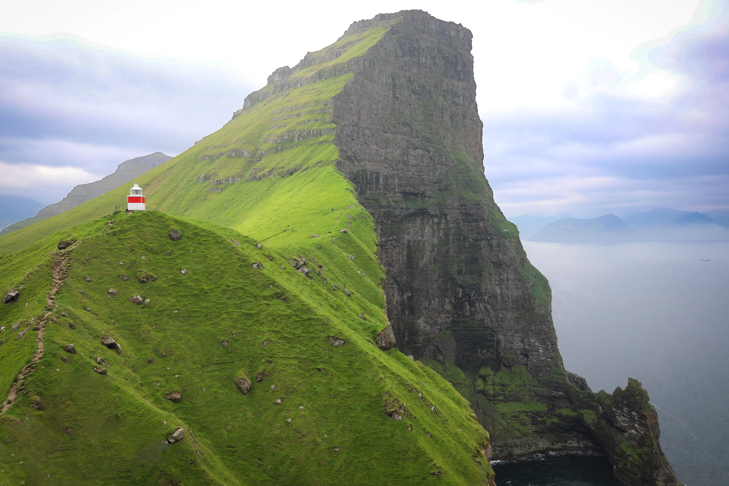 kallur-lighthouse-hiking-itinerary-guide-and-map-kalsoy-faroe-islands