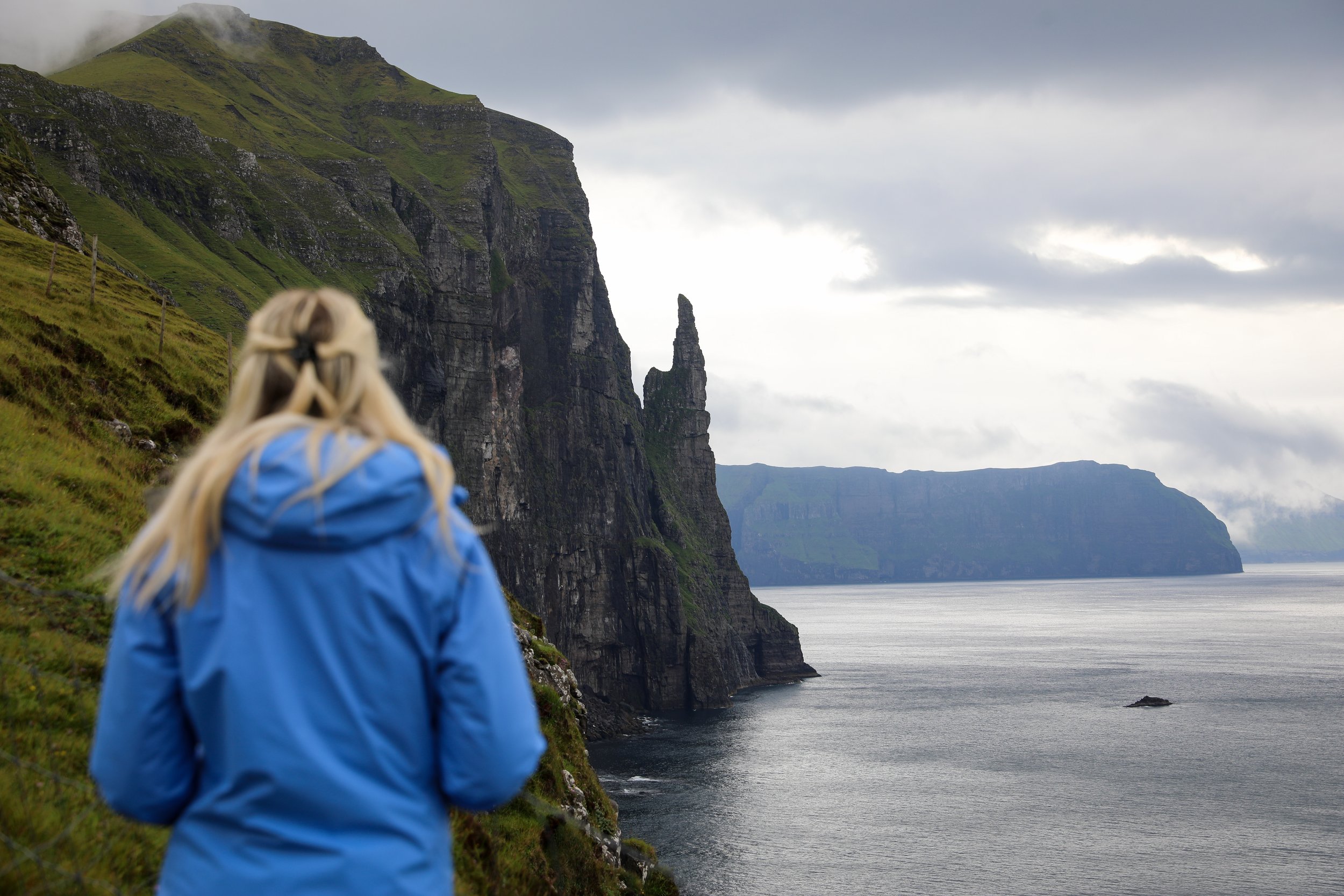 Guide to Hiking to Trøllkonufingur Viewpoint, Vagar, Faroe Islands  