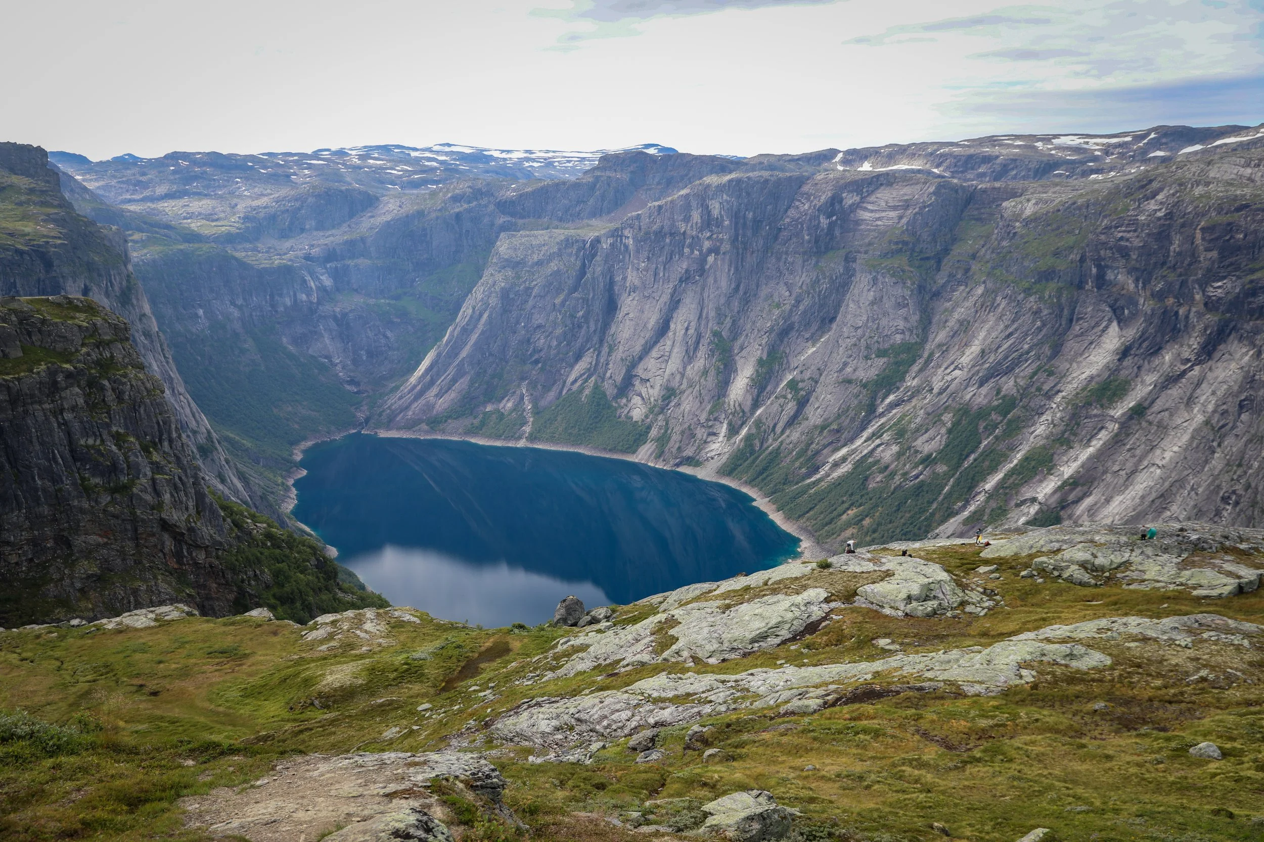 Trolltunga fjord.jpg