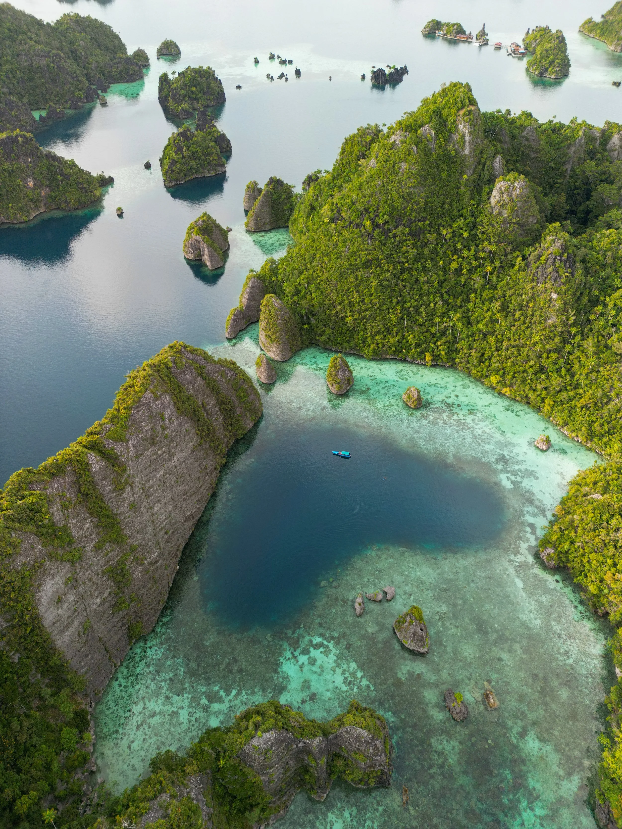 dafalen_peak_heart_lagoon.jpg