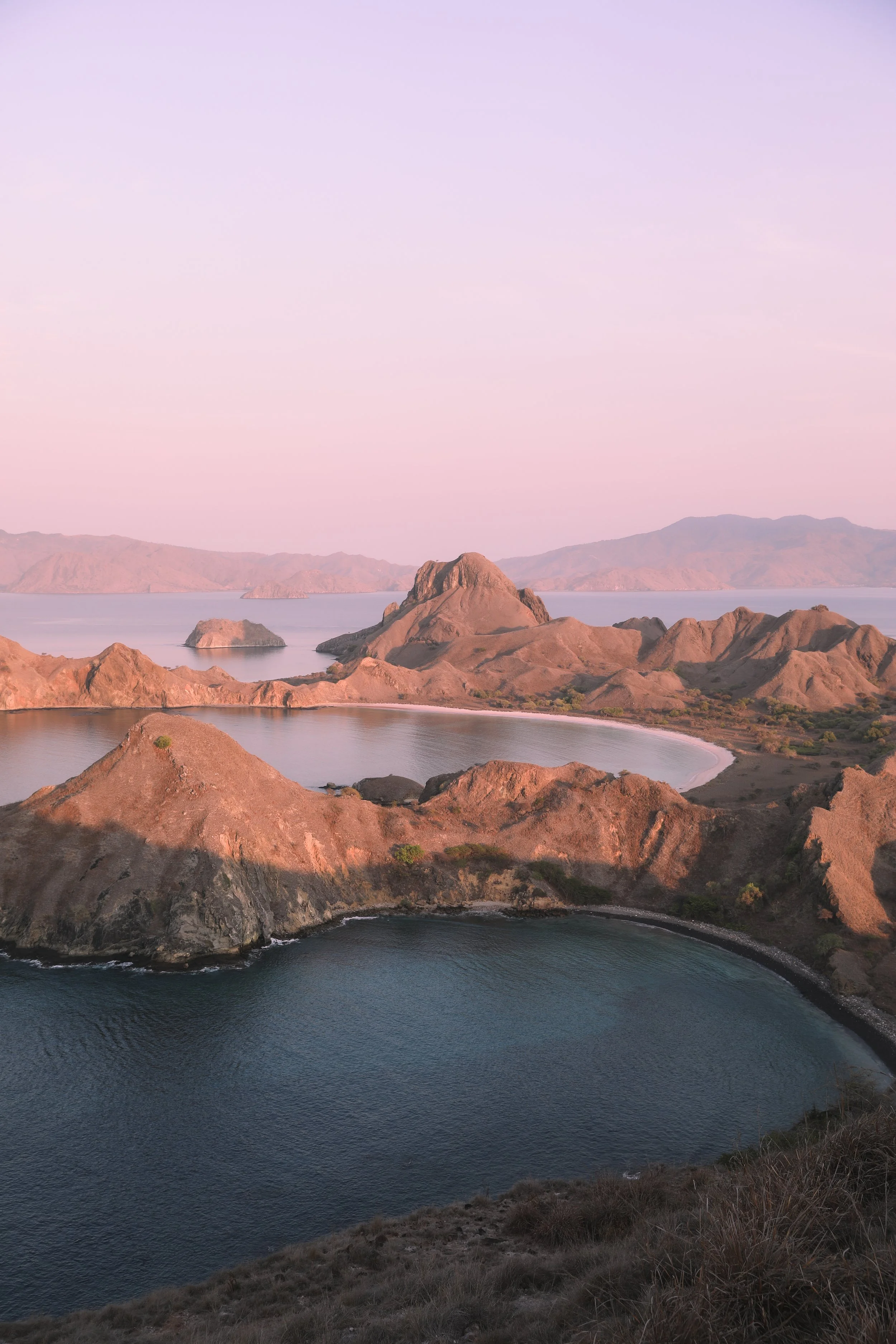 Guide to Hiking the Padar Island Viewpoint, Komodo, Indonesia