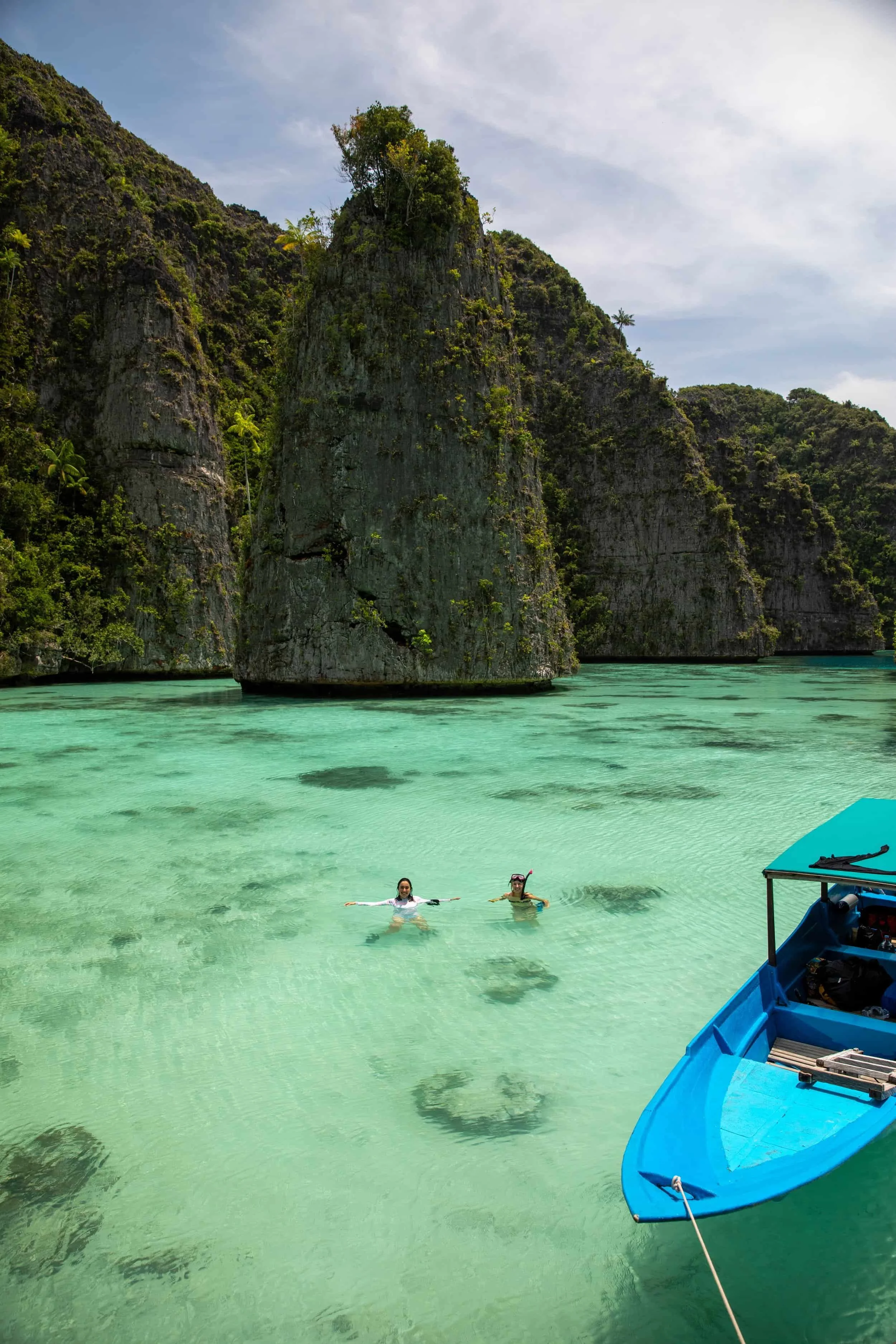 balbulol_lagoon_swimming_compressed.jpg