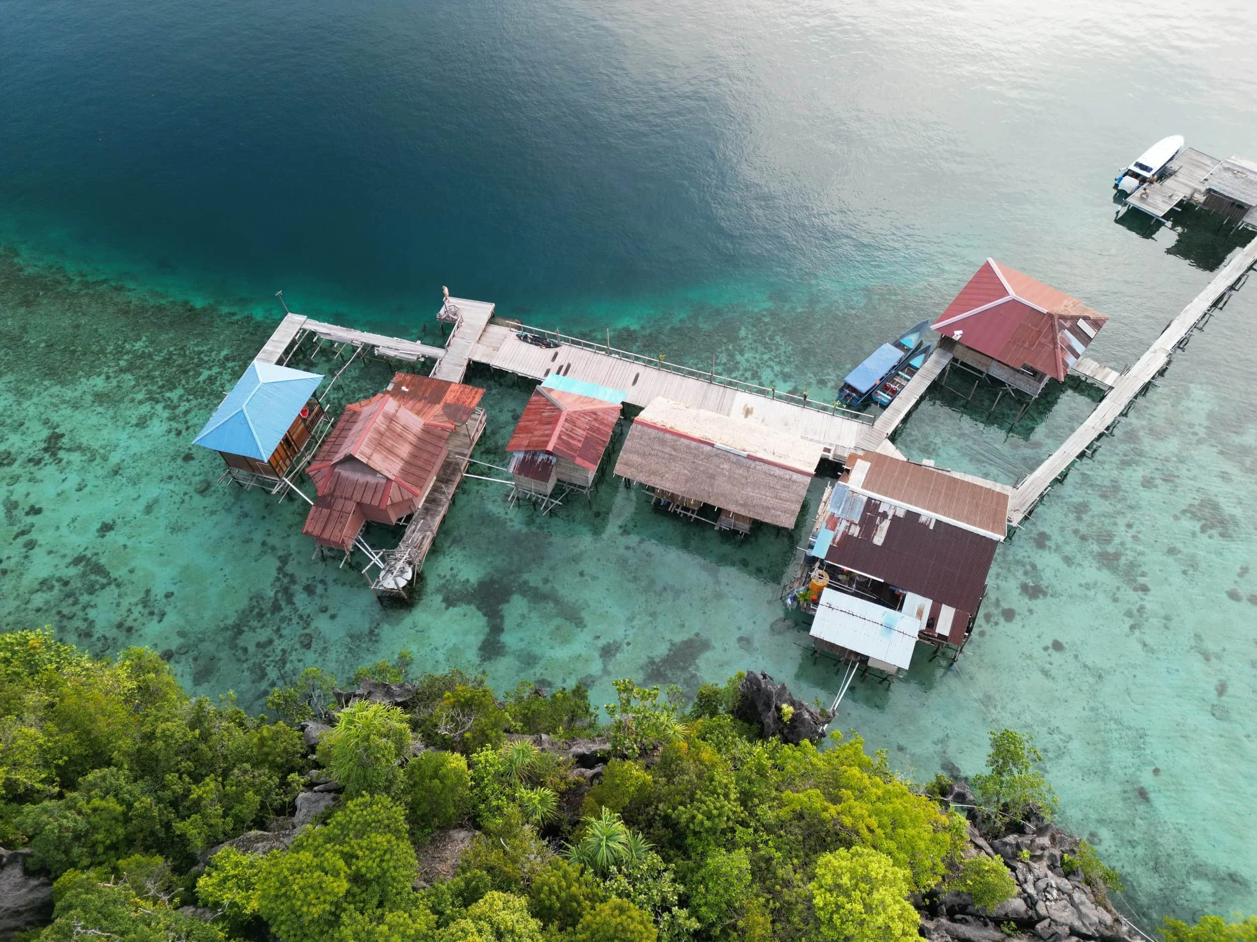 Yammini+Homestay+Misool+drone_compressed.jpg