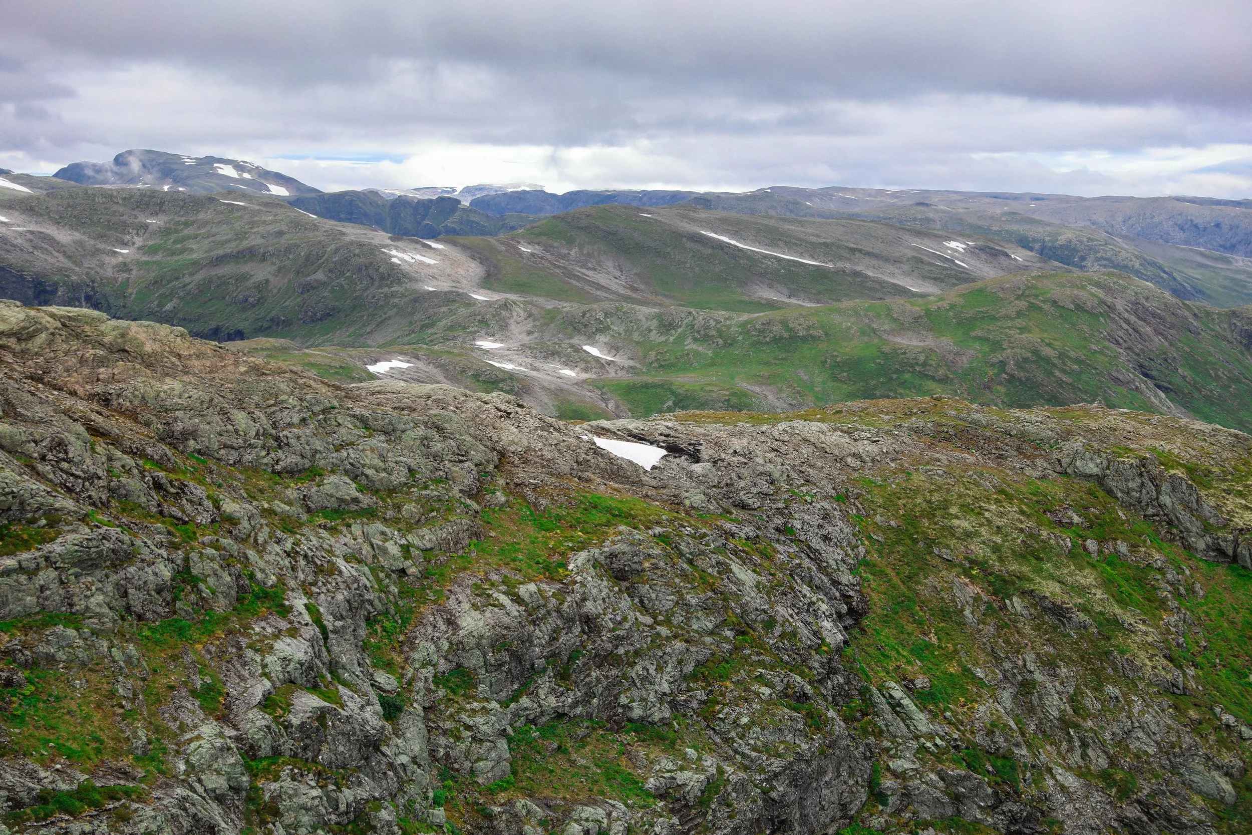 bakkanosi hiking trail norway