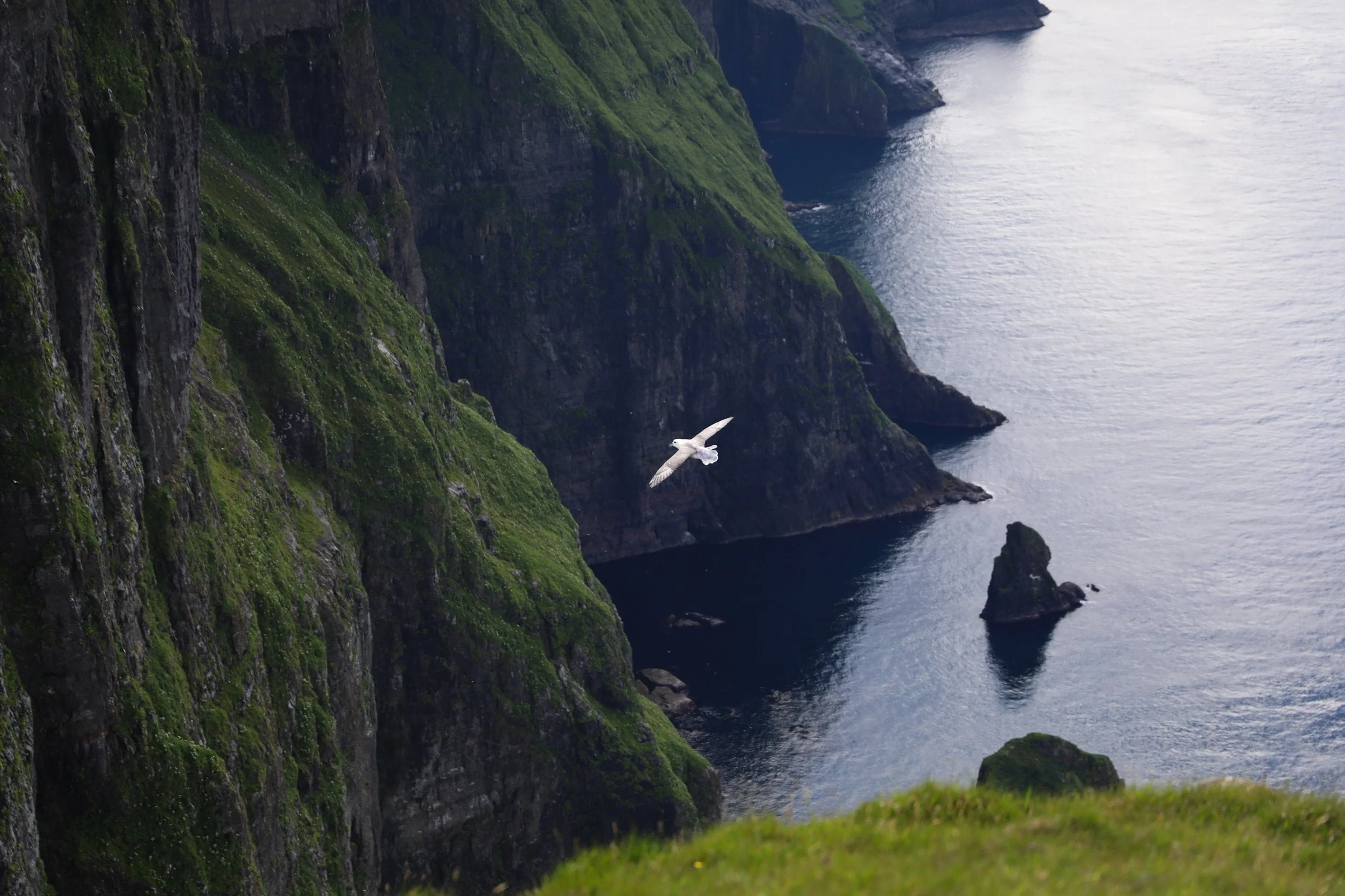 hiking the faroe islands mylingur