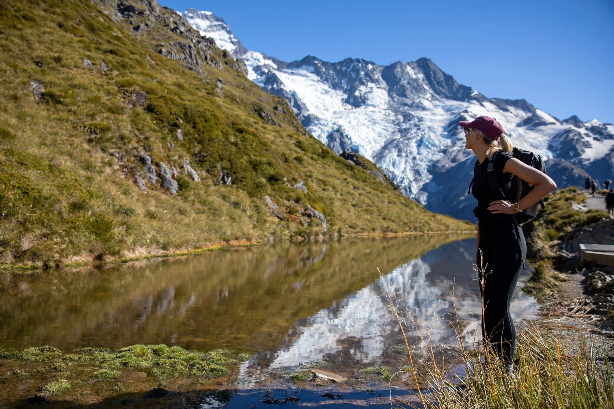 sealy tarns track mount cook new zealand