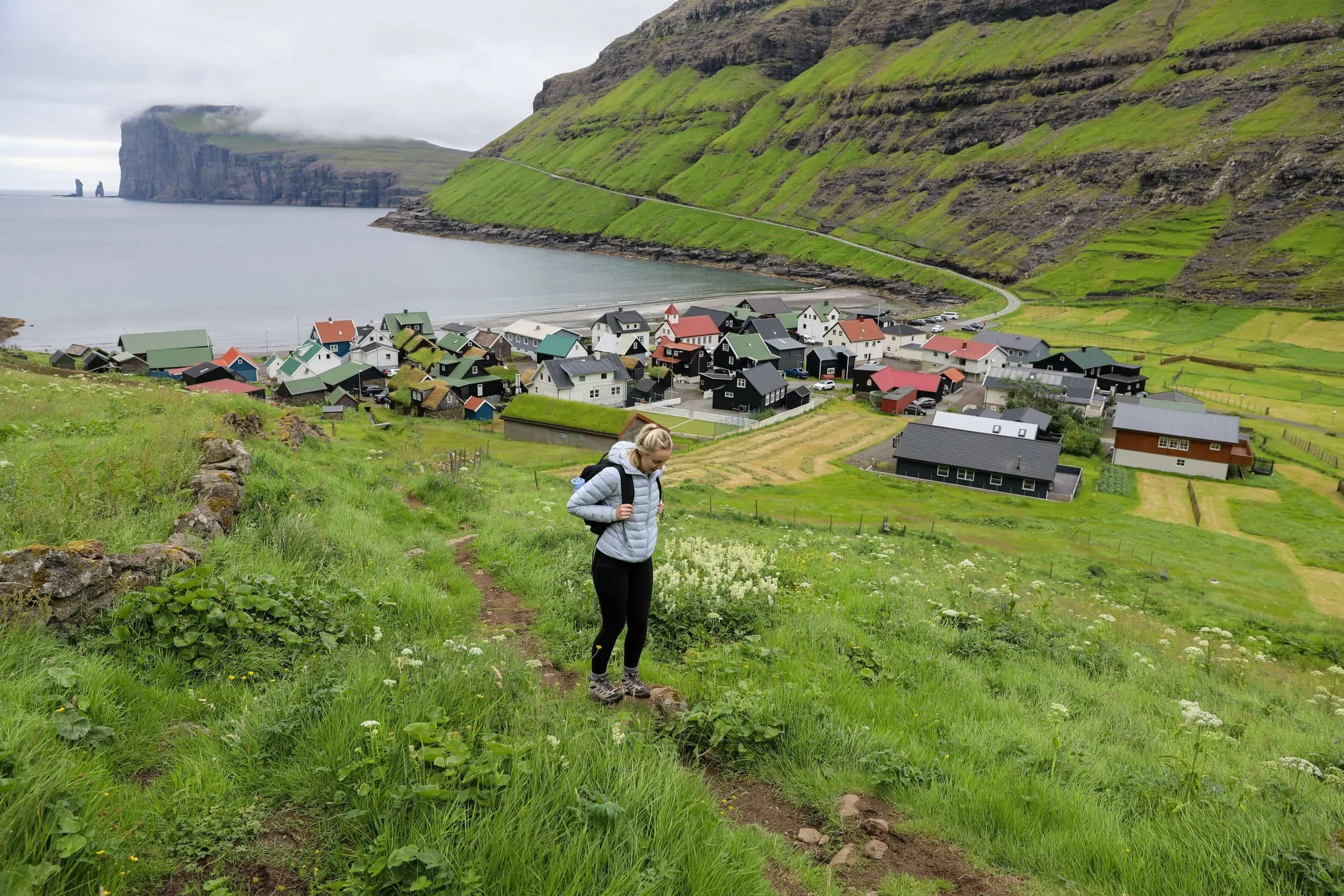 Saksun to Tjørnuvík Trail hiker faroe islands