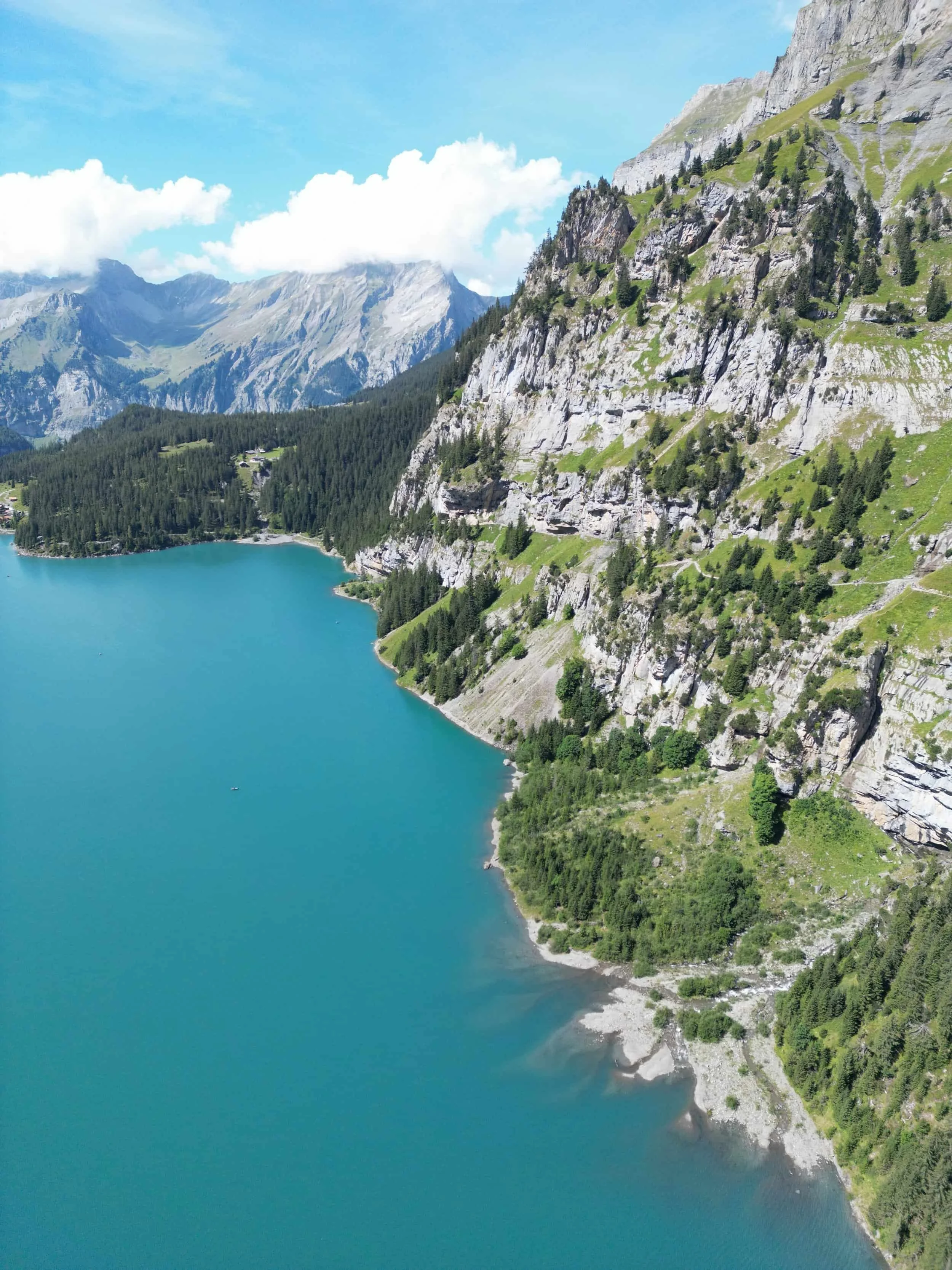 Oeschinensee Hike swiss alps