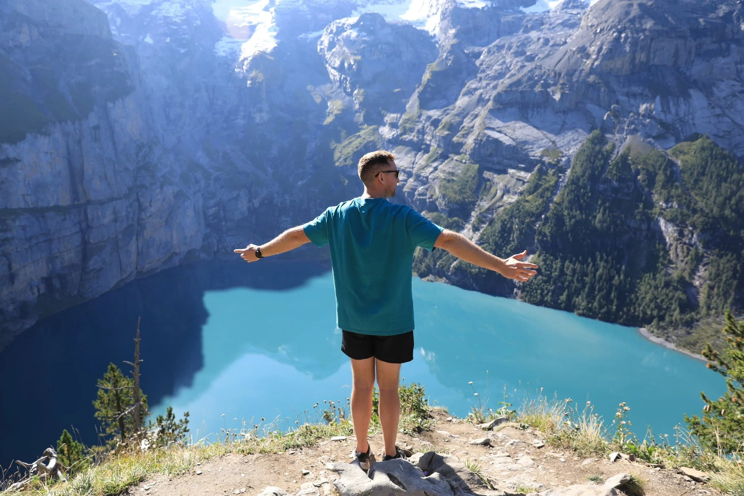 Oeschinensee Hike swiss alps