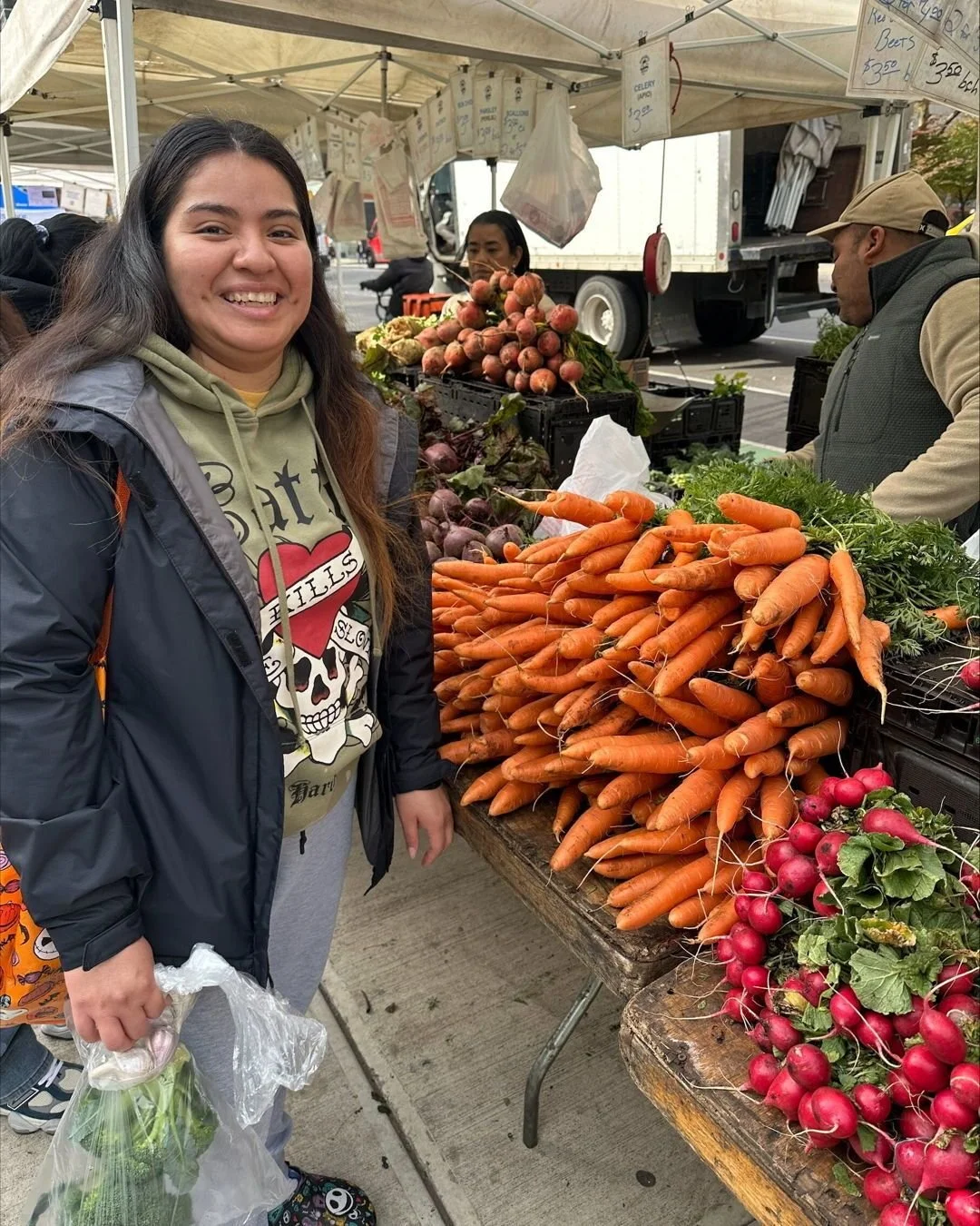 Hunger is a very real concern for many New Yorkers. In our efforts to combat food insecurity in East Harlem, ABC staff organized outings to local farmers&rsquo; markets throughout the fall. Thanks to our partnership with NYC Health, we were able to d