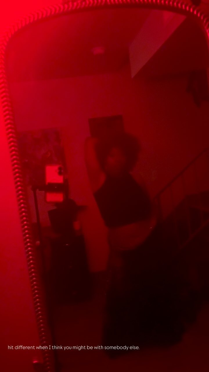 Did you know dance and hip swaying activates the sacral chakra? 🙂‍↕️
My focus of self-improvement right now is honing in on femininity and softness. I am leaning into my womanhood through use of my body and my choice of words.
This particular
