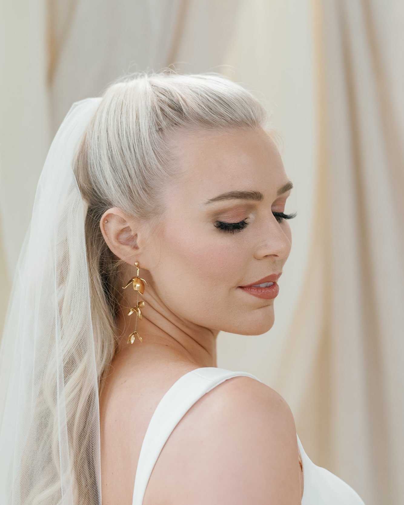 If showcasing your natural beauty is important to you on your wedding day- we&rsquo;ve got the same core values 💍🙌🏻 Makeup by Artist Faye and hair by Stylist Katie  Cleveland bride Cleveland weddings Cleveland makeup team Cleveland hair stylist Cl