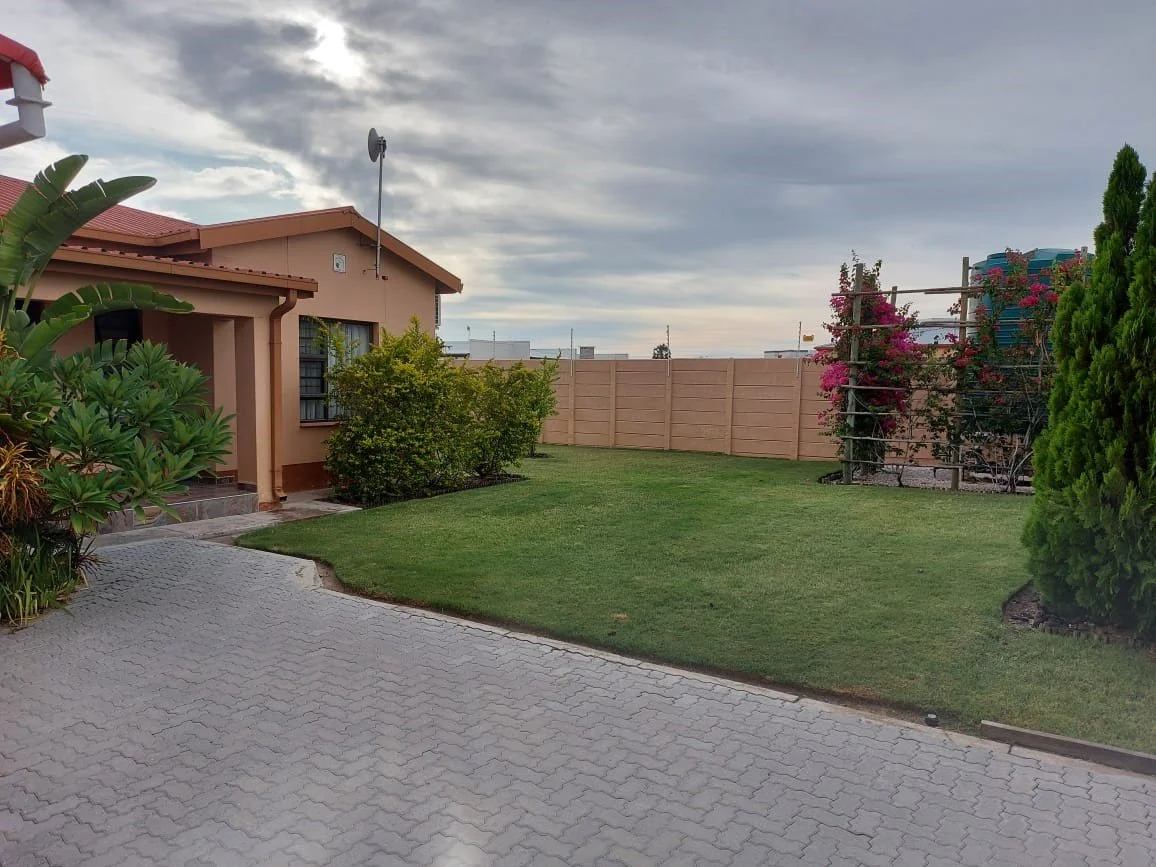house1outside2.jpg