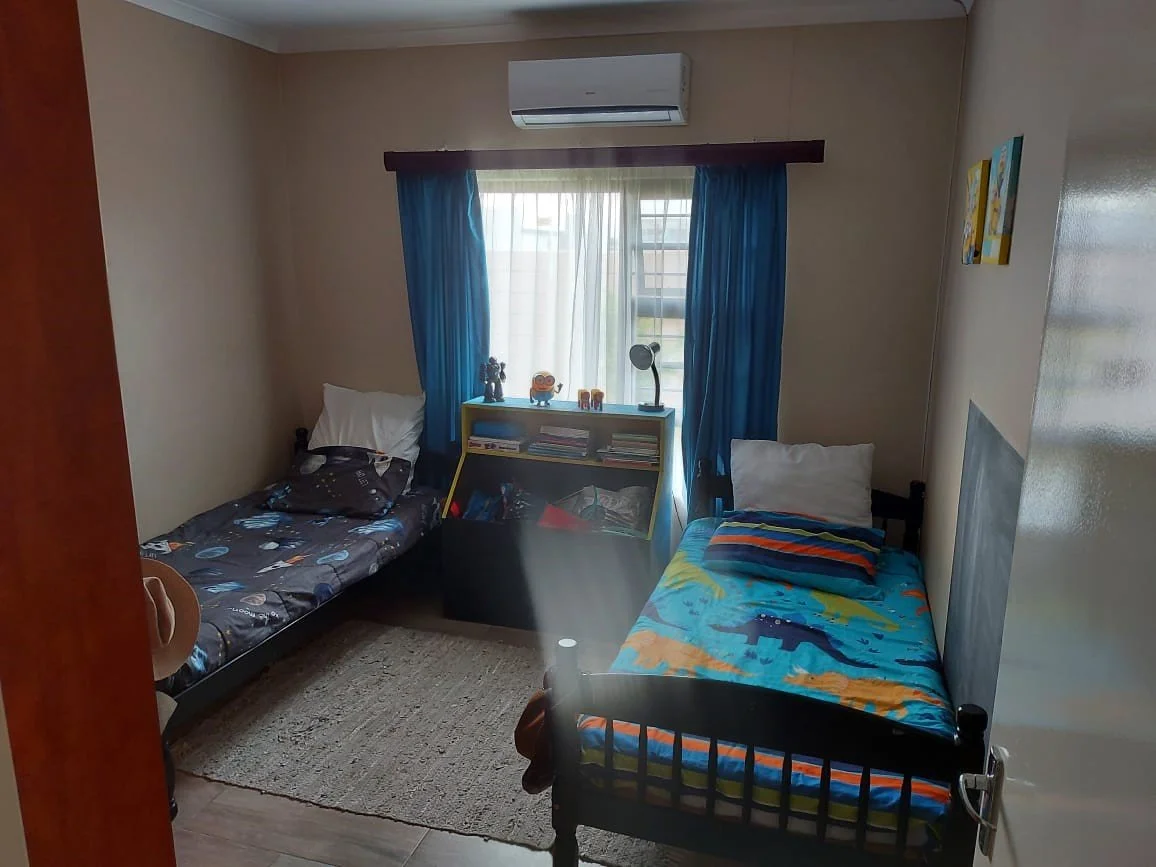 house1kidbedroom.jpg