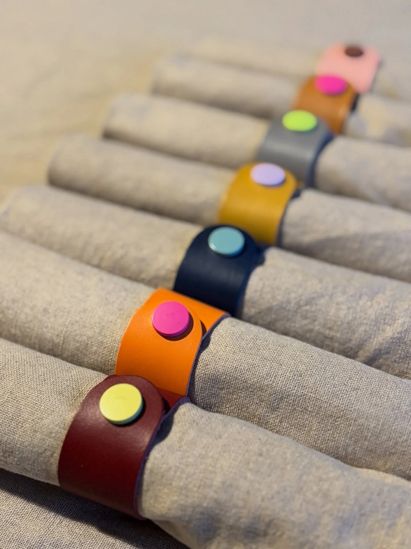 Napkin holders for those that like a bit of colour on their table 🩷

Made to order from soft Italian vegetable tanned leather and finished with a cute little contrast popper. 

Available to buy individually, &pound;5 each plus postage. Will you go a