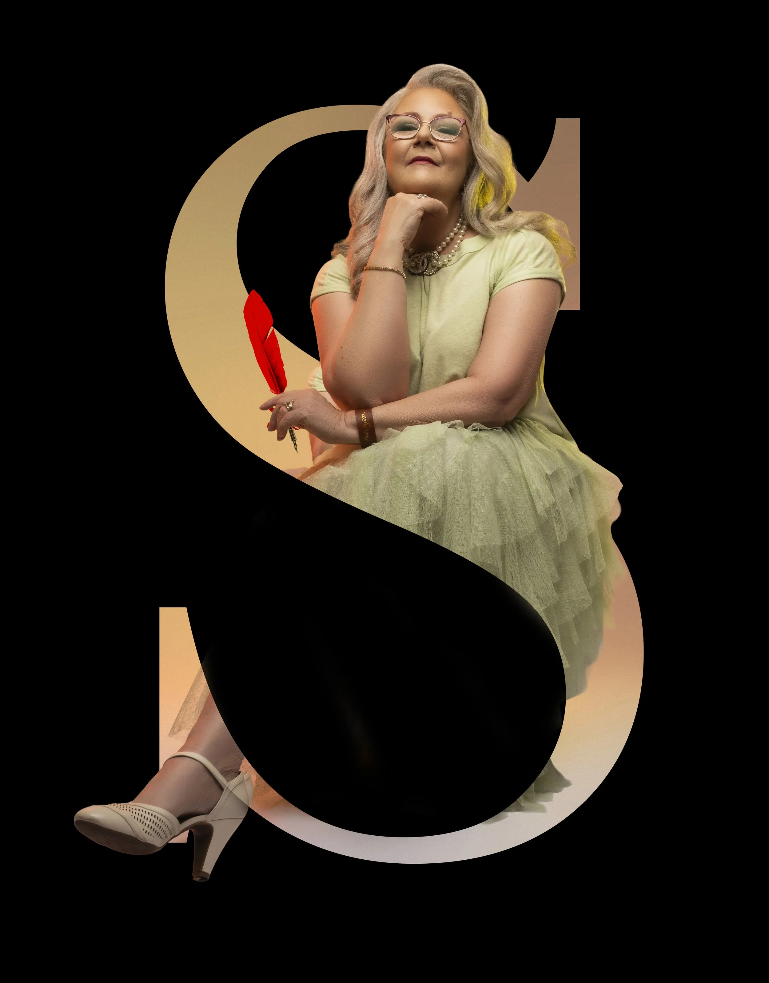 Susan Houseman of Susan Houseman Designs  is located in Las Vegas provides calligrapher, engraver and hot foiling for events.