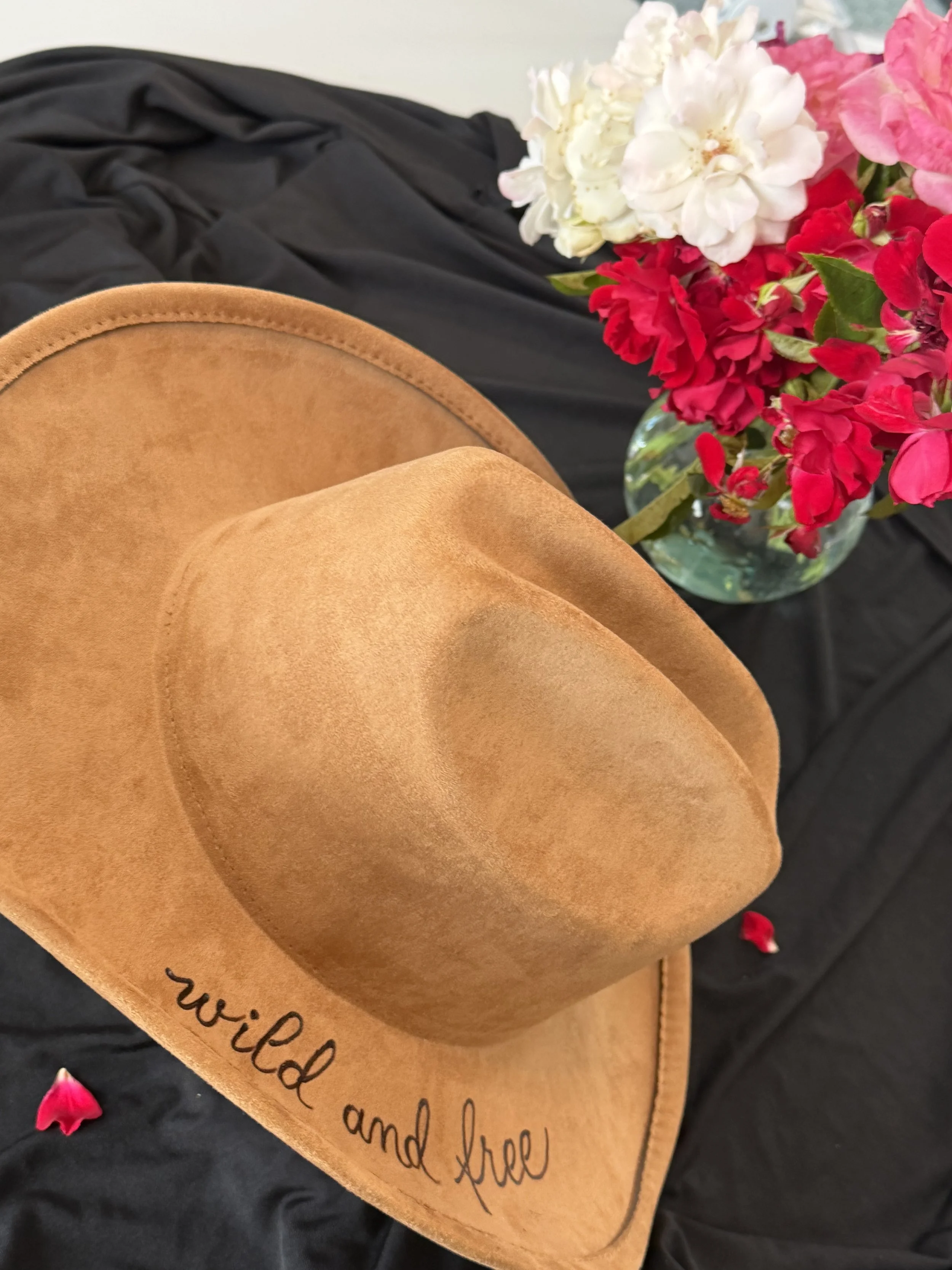Pyrography cowboy hat in Las Vegas / Susan Houseman Designs 