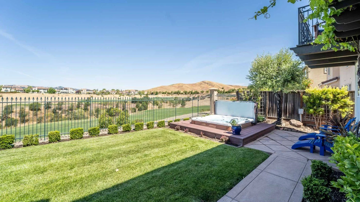52-Backyard-Spa.jpg